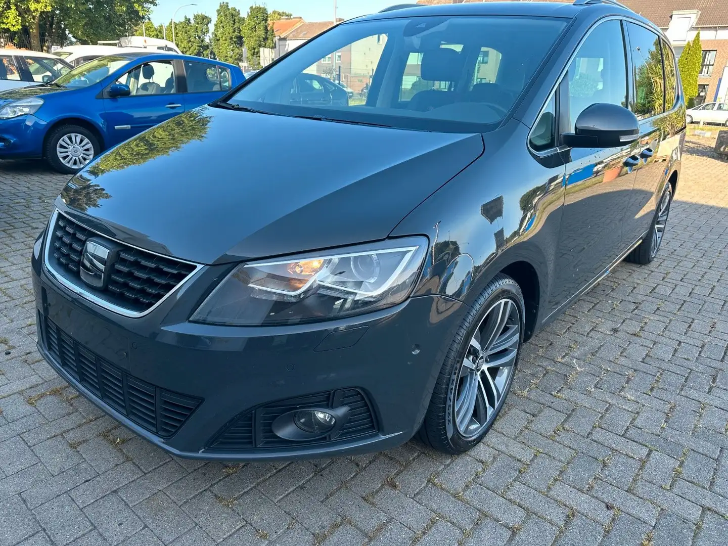SEAT Alhambra FR-Line Allrad Gris - 1