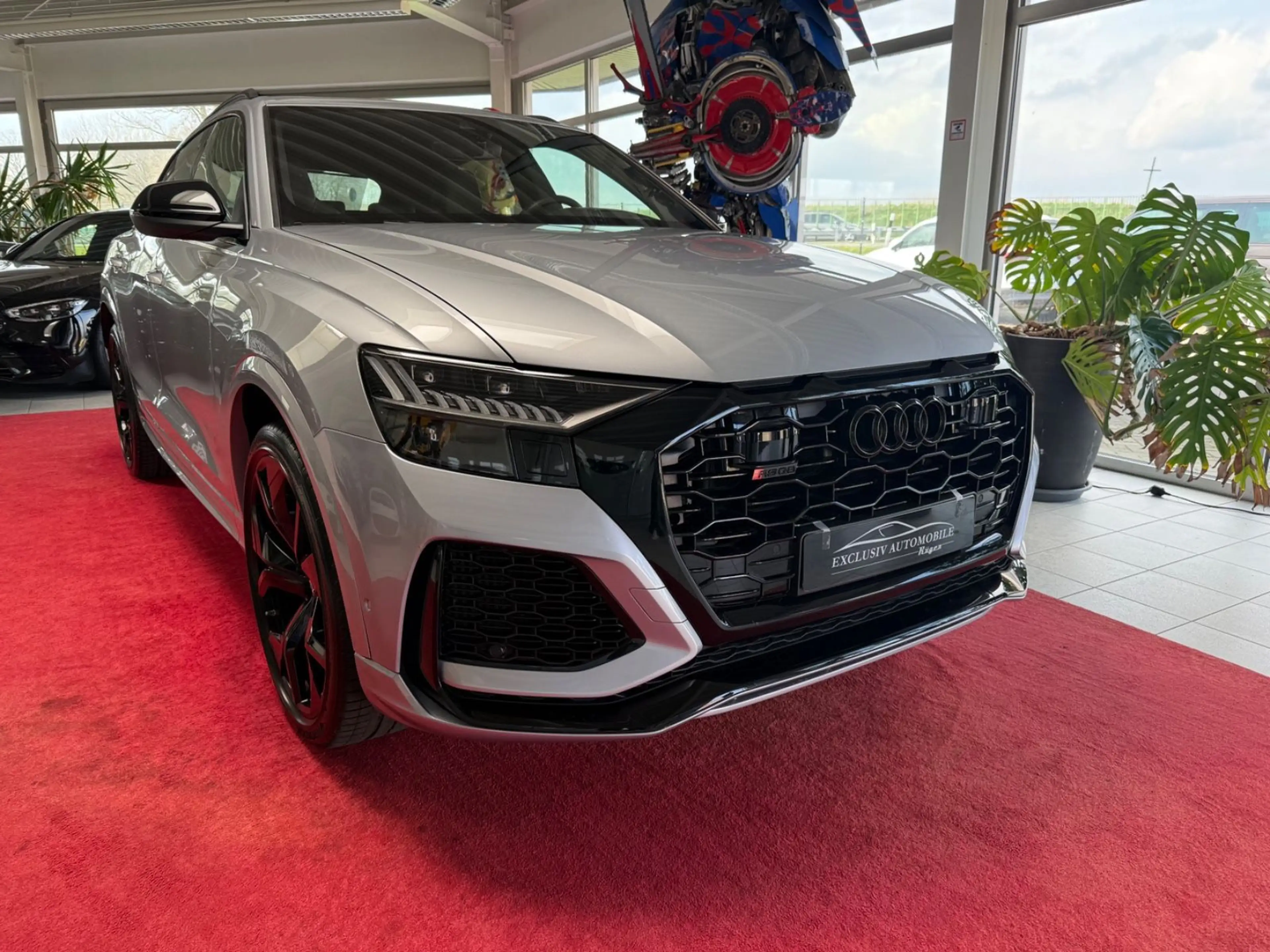 Audi RS Q8 4.0 TFSI Florettsilber Keramik B&O 305Km/H — photo 3