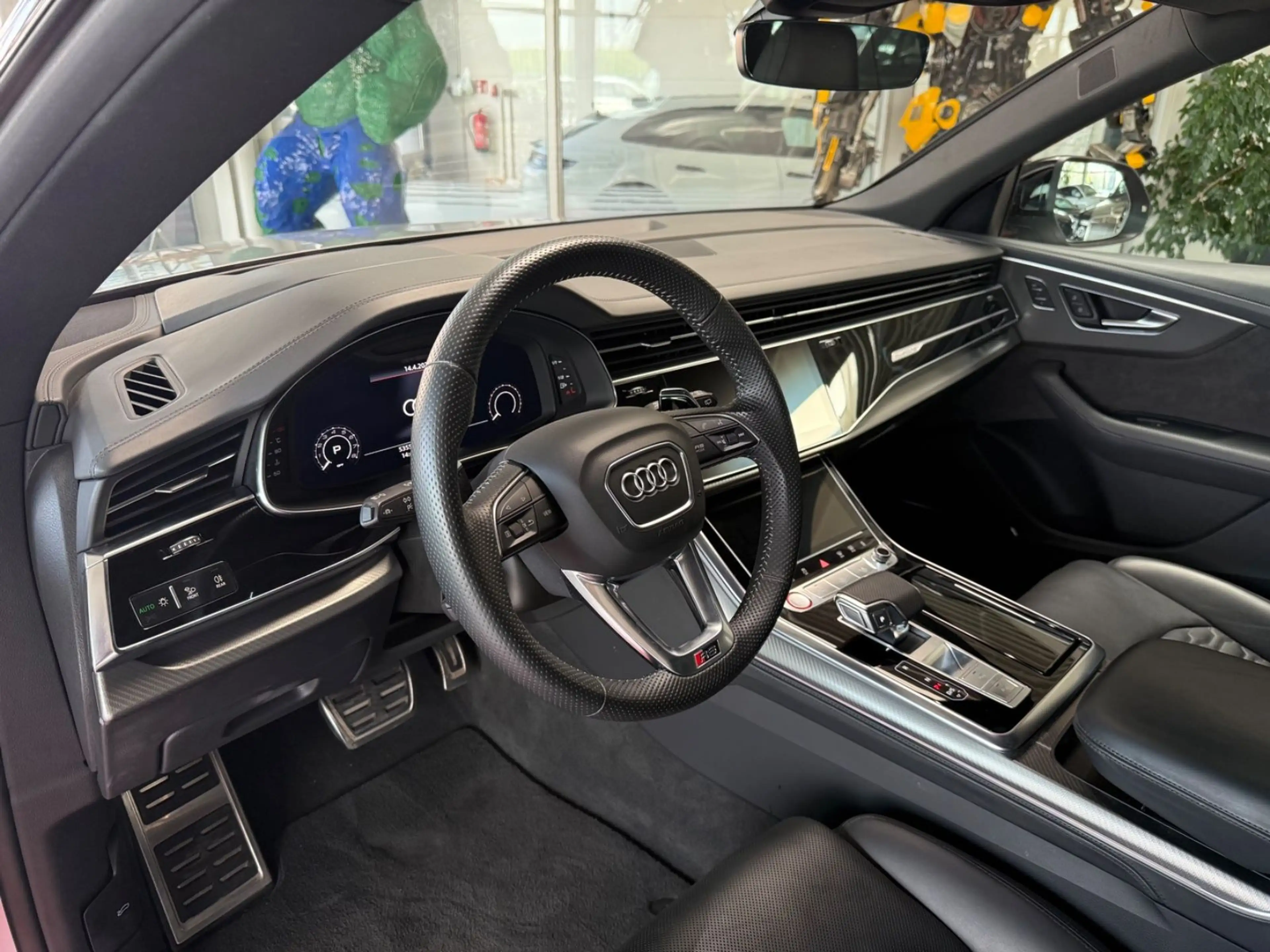 Audi RS Q8 4.0 TFSI Florettsilber Keramik B&O 305Km/H — photo 13