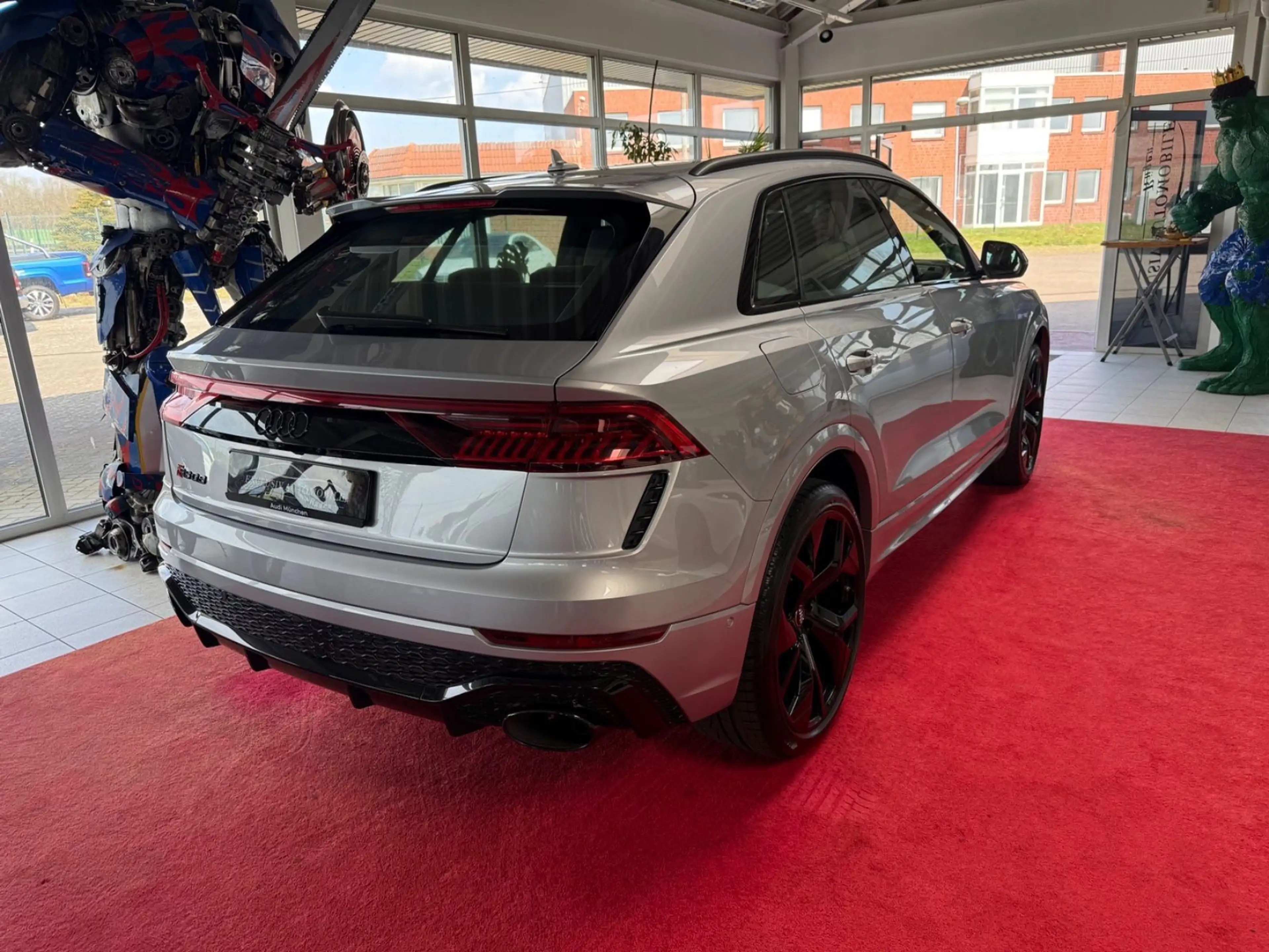 Audi RS Q8 4.0 TFSI Florettsilber Keramik B&O 305Km/H — photo 7