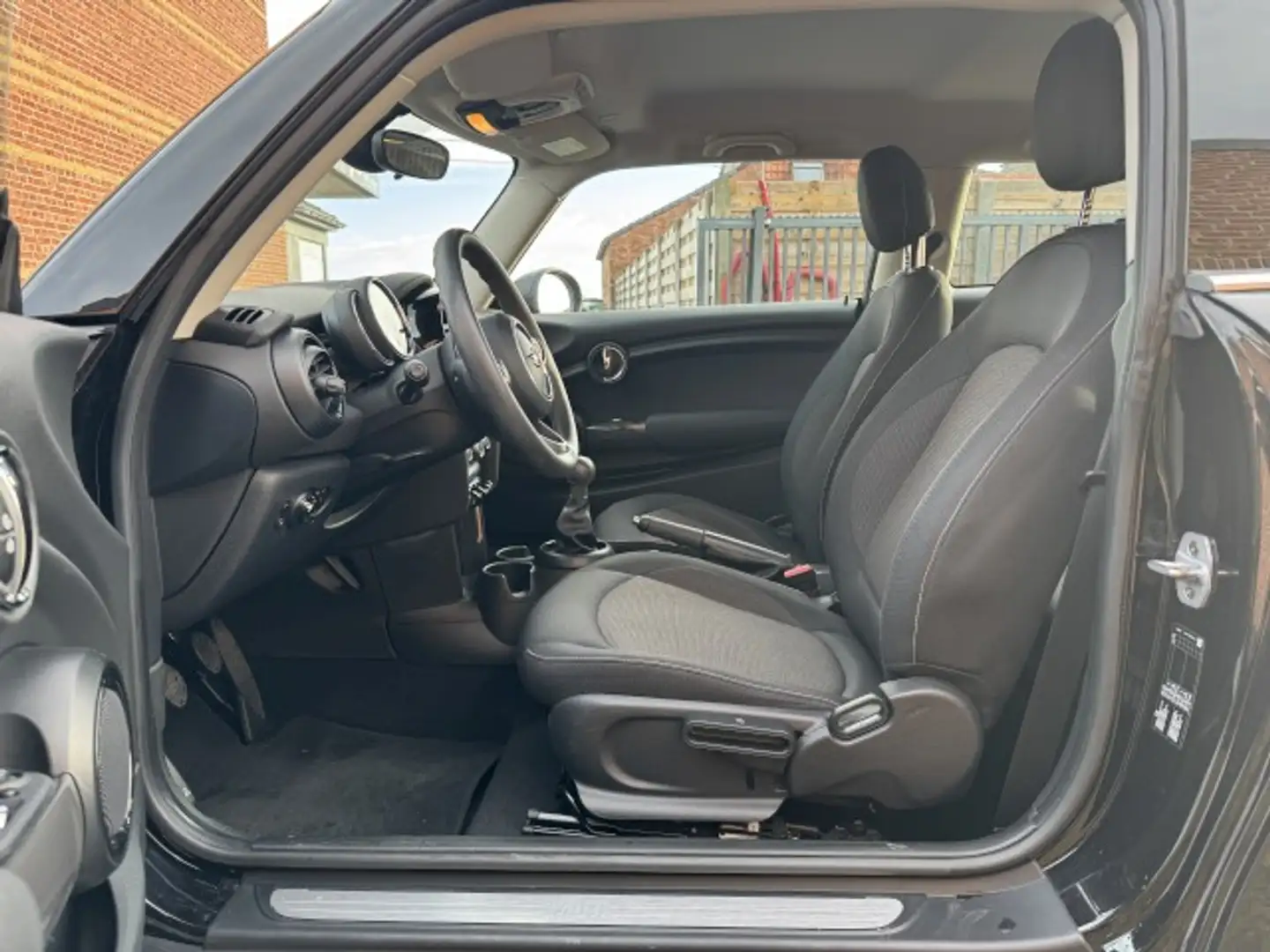 MINI One Mini Cooper One 1.5i "30000km" 1ste eig/airco/2018 Noir - 2