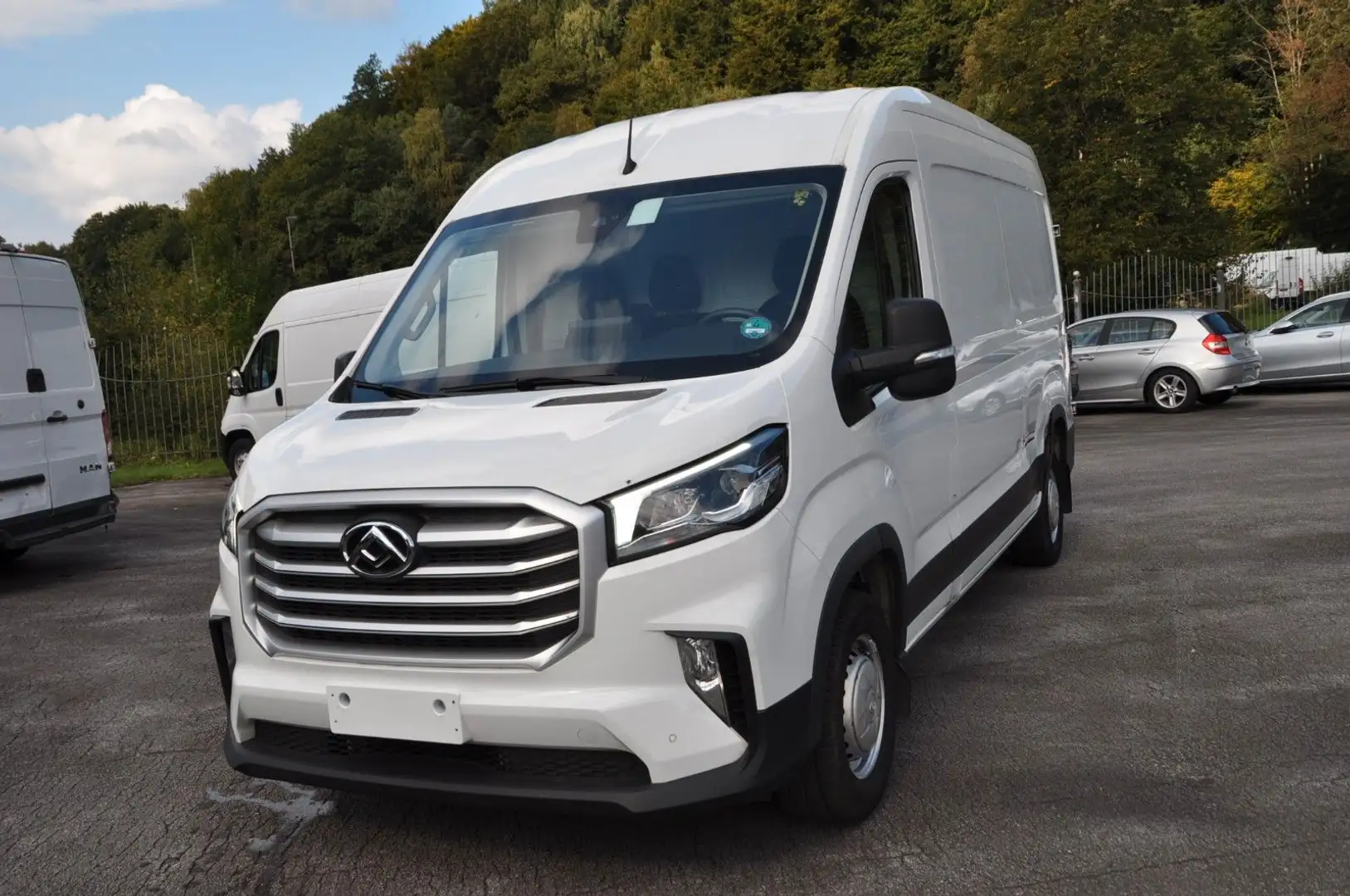 Maxus Deliver 9 Kasten L3H2 *Klima*RFK*Tempomat* Blanc - 2