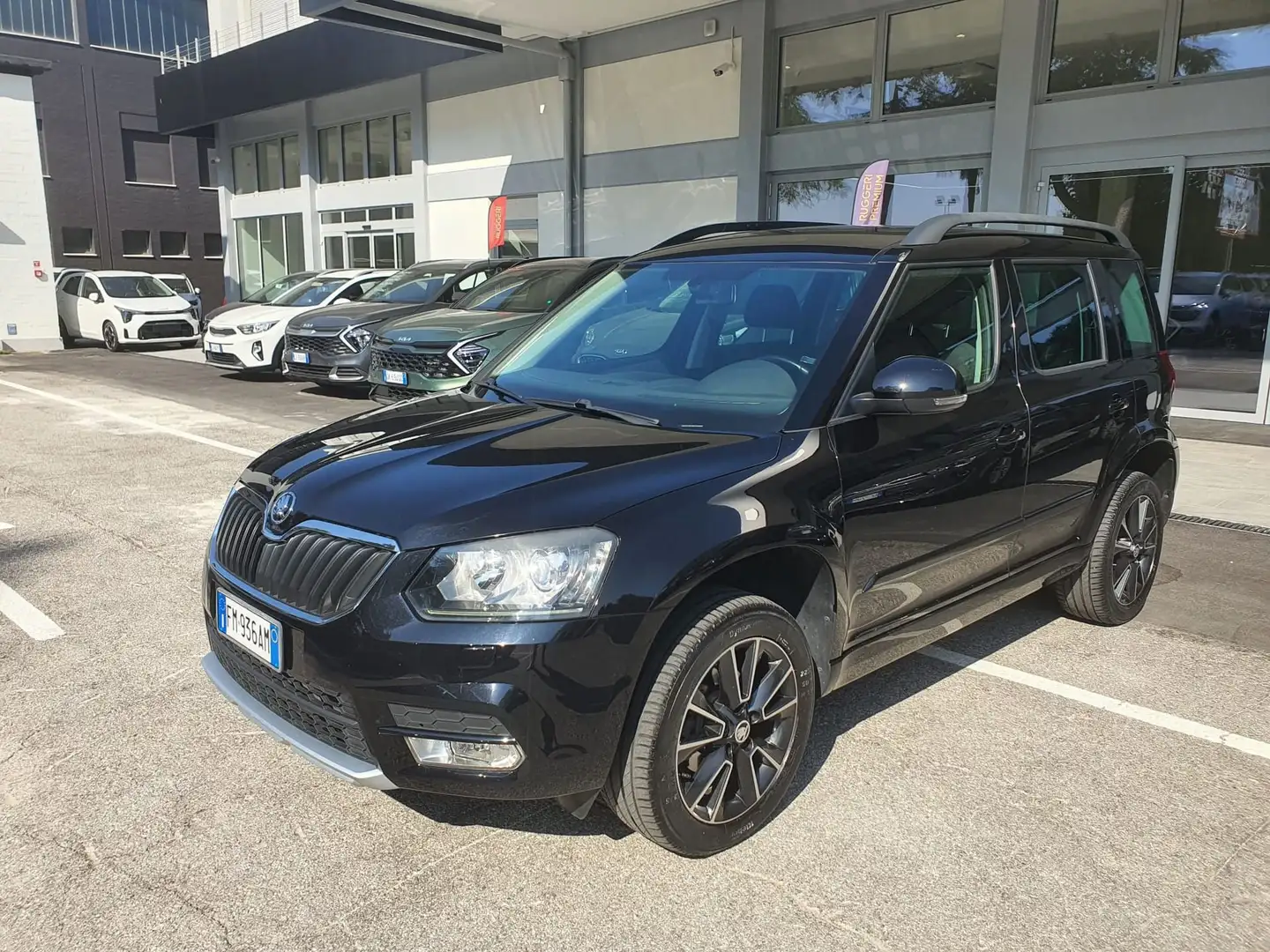Skoda Yeti Yeti 2.0 TDI SCR 110 CV (SEDE DI CESENA) Negro - 1