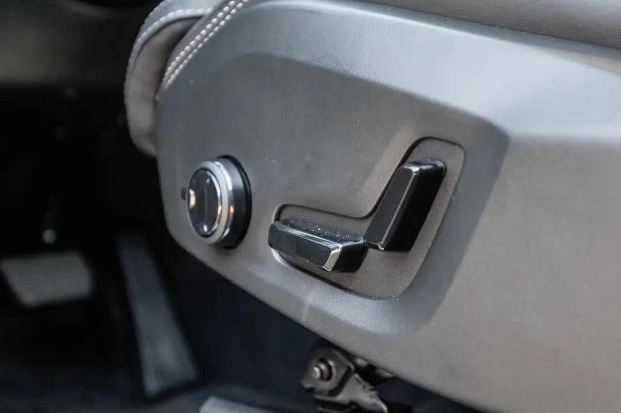 Volvo XC90 2.0 T8 Plug-in hybrid AWD Ultra Dark Exec. Ed., миниатюра 19