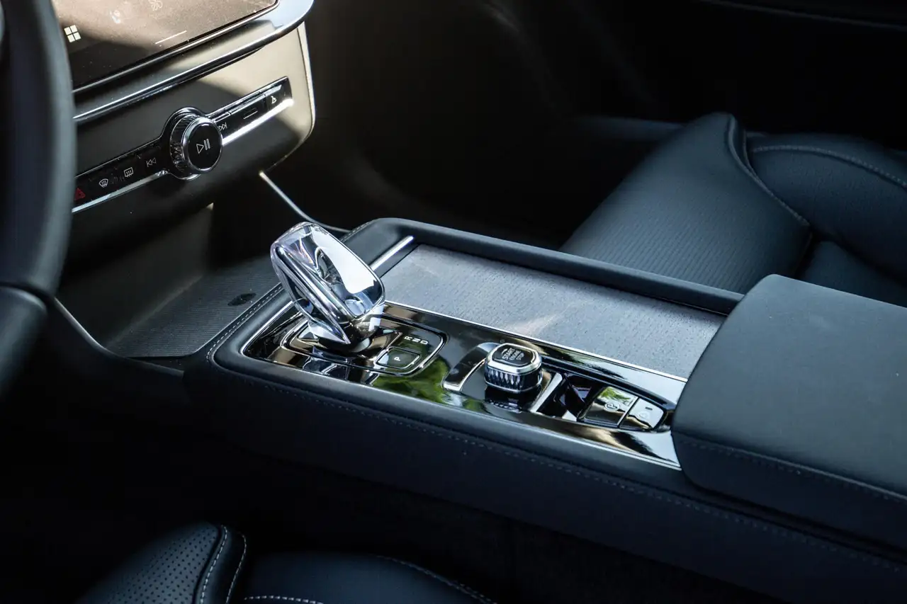 Volvo XC90 2.0 T8 Plug-in hybrid AWD Ultra Dark Exec. Ed., миниатюра 8
