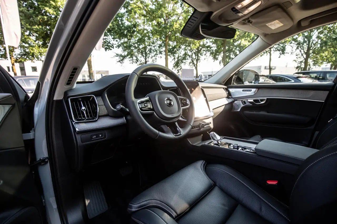 Volvo XC90 2.0 T8 Plug-in hybrid AWD Ultra Dark Exec. Ed., миниатюра 4