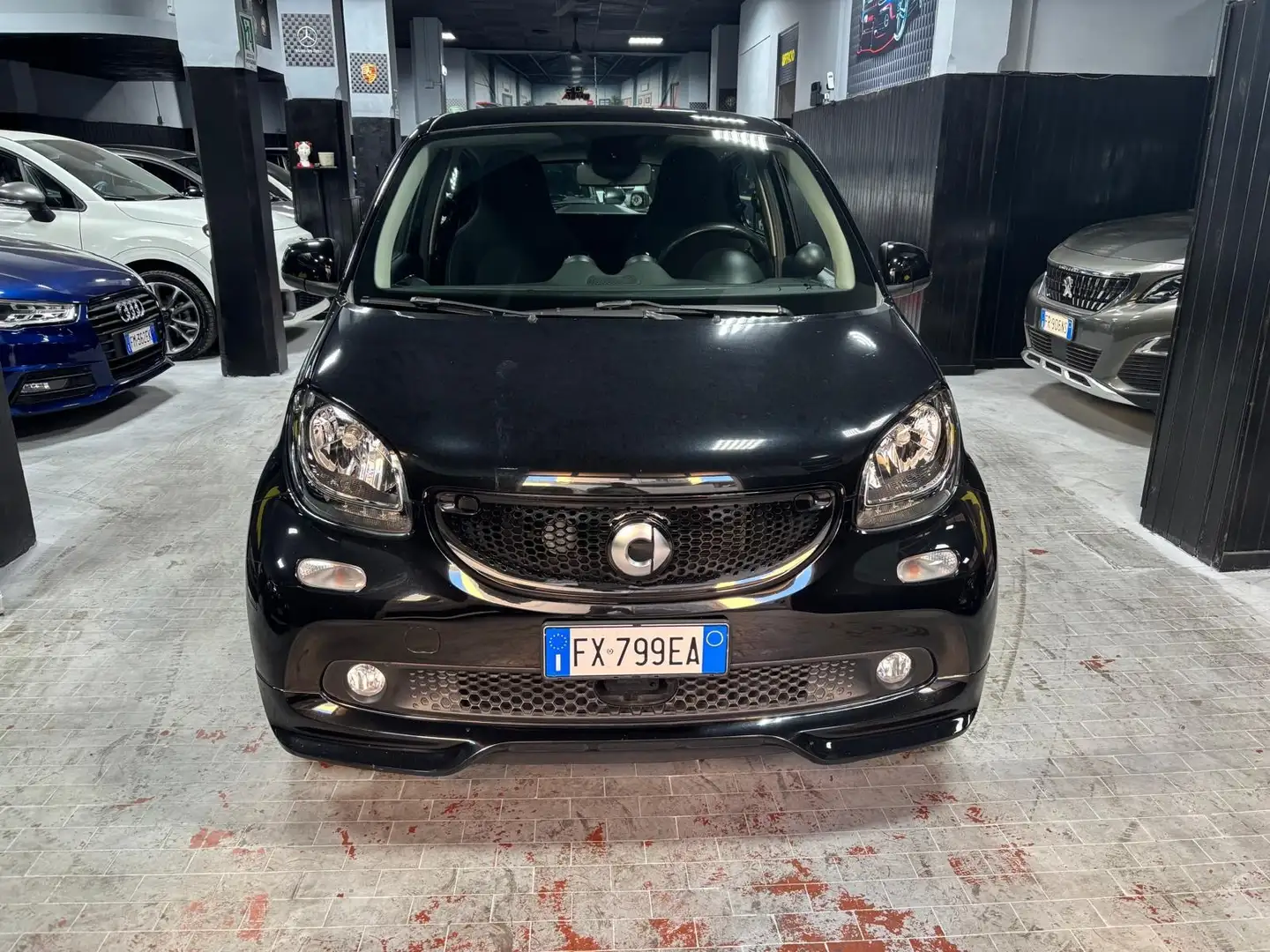 smart forFour Forfour II 2015 1.0 Nightsilver 71cv twinamic Noir - 1