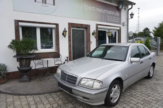 Mercedes-Benz C 180 C 180 Classic Selection (202.018)