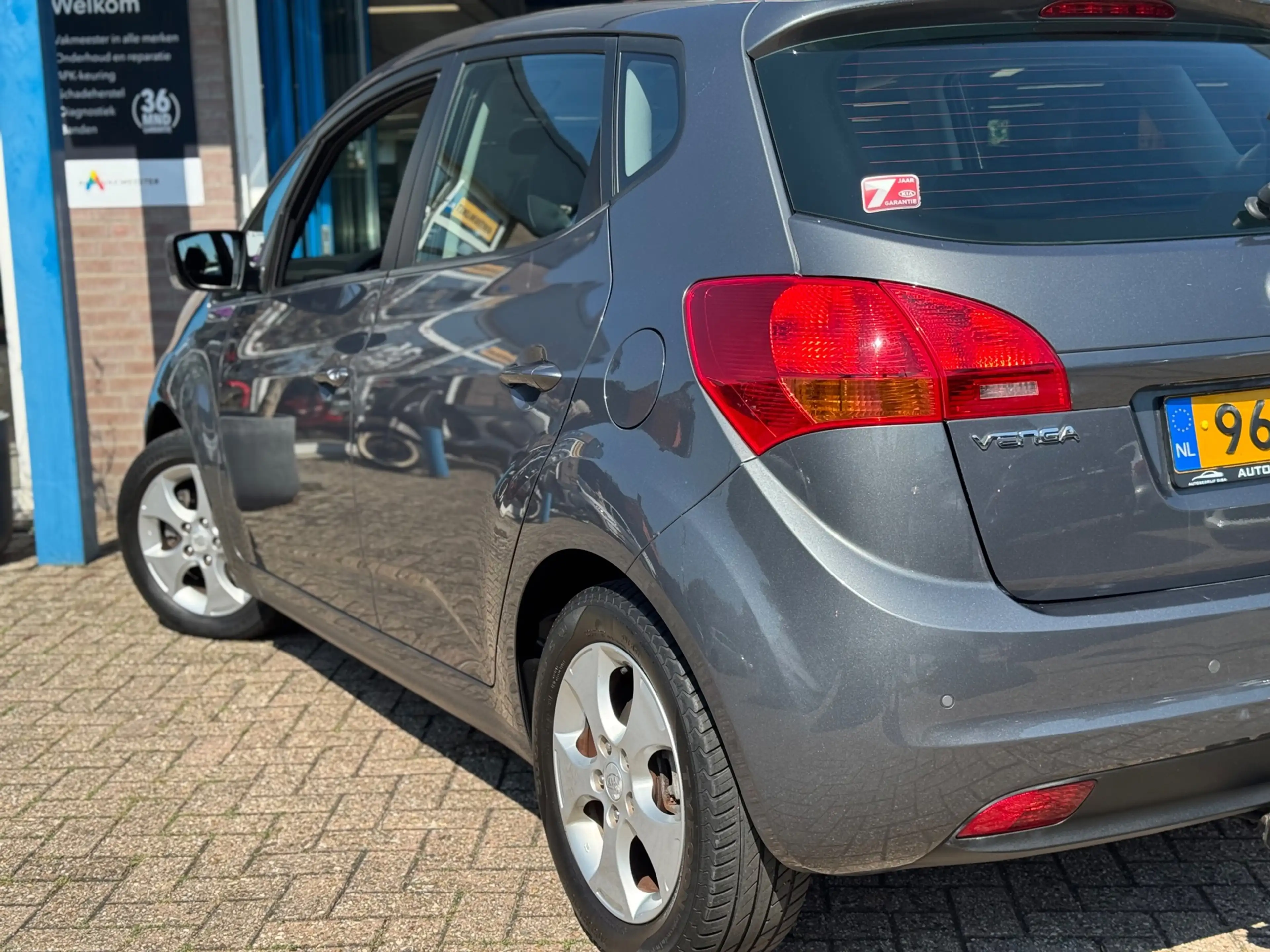 Kia Venga 1.6 CVVT X-ecutive 2010 AUT CLIMA NAP — photo 4