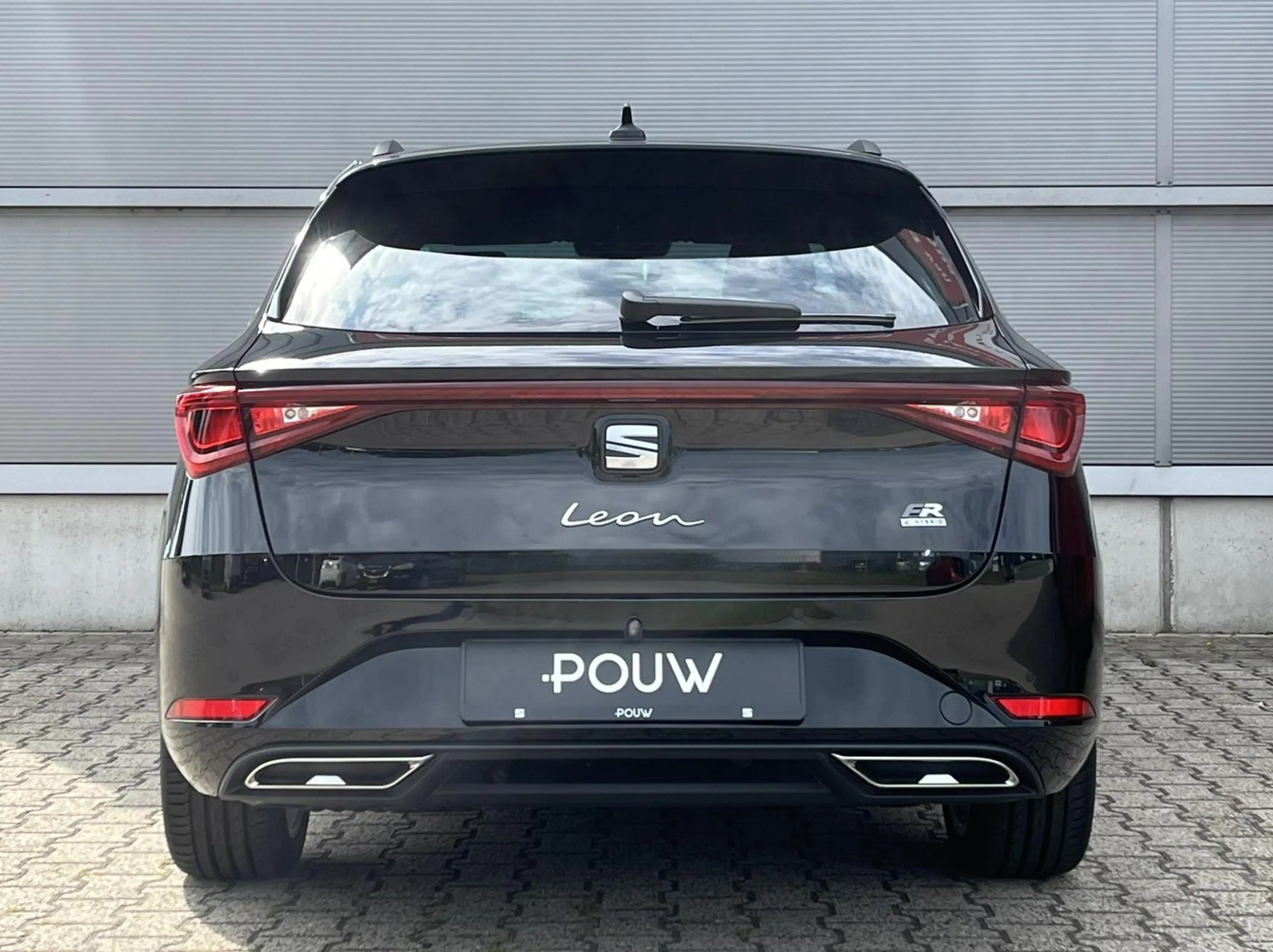 SEAT Leon e-Hybrid Sportstourer 1.5 TSI 204pk DSG FR Business | Trekh — photo 12