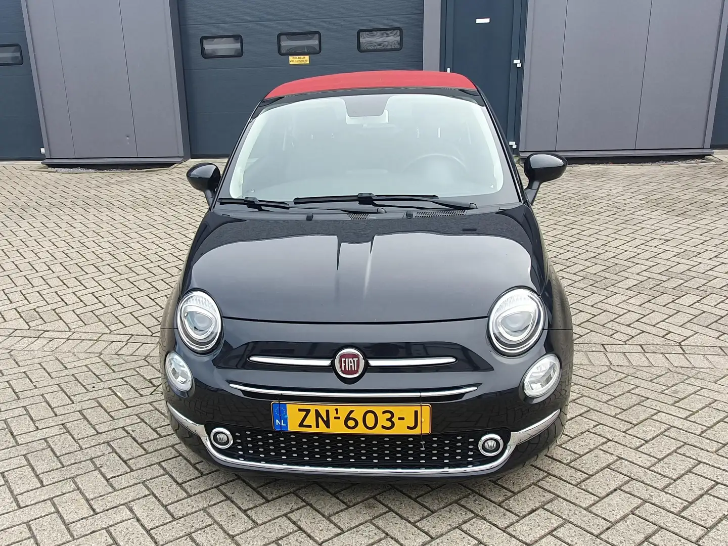 Fiat 500C Fiat 500 C - 0.9 TwinAir Turbo 120TH Edition Zwart - 2