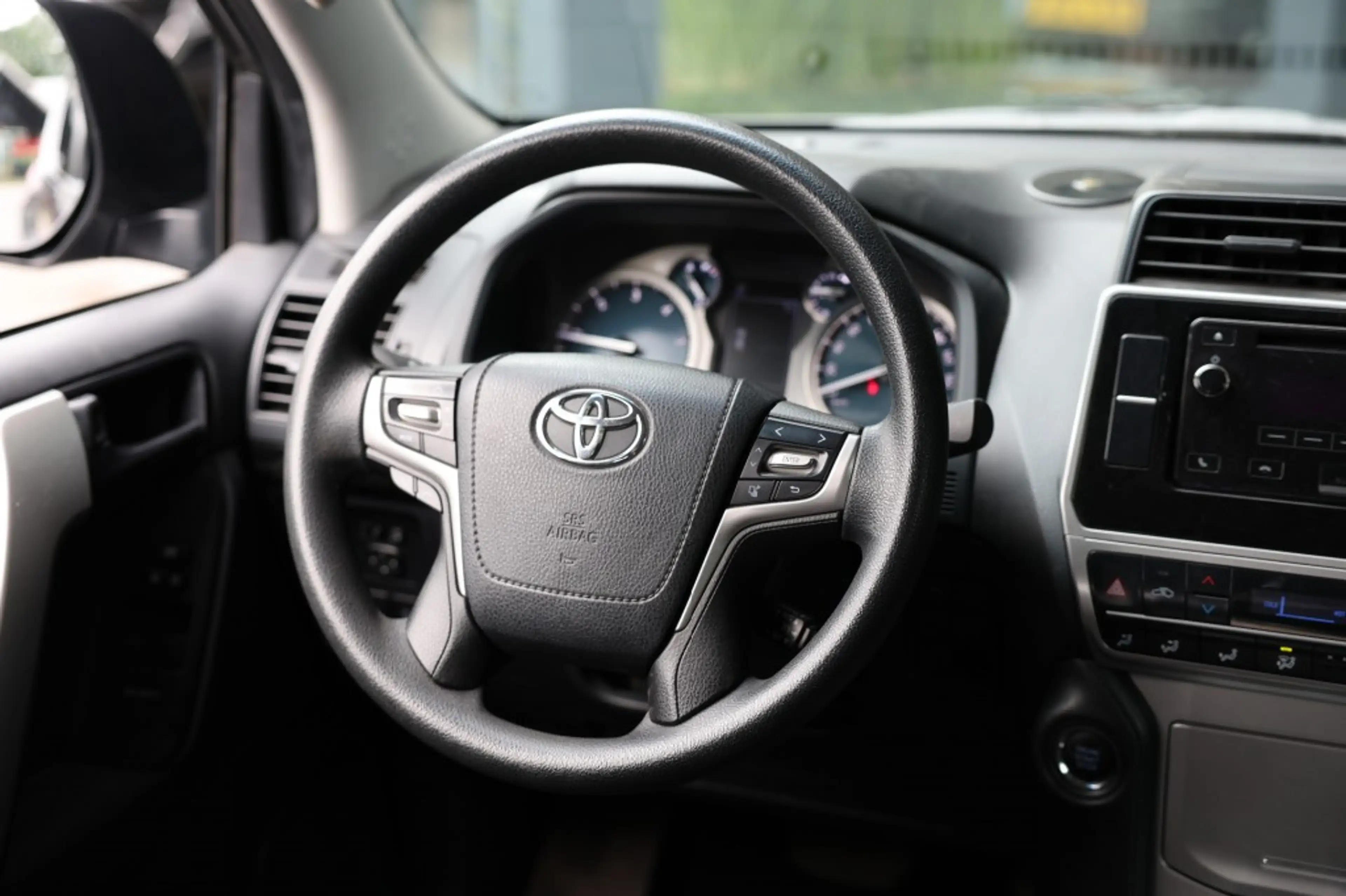 Toyota Land Cruiser 2.8D-4D 3DRS COMFORT A/T VAN — photo 9
