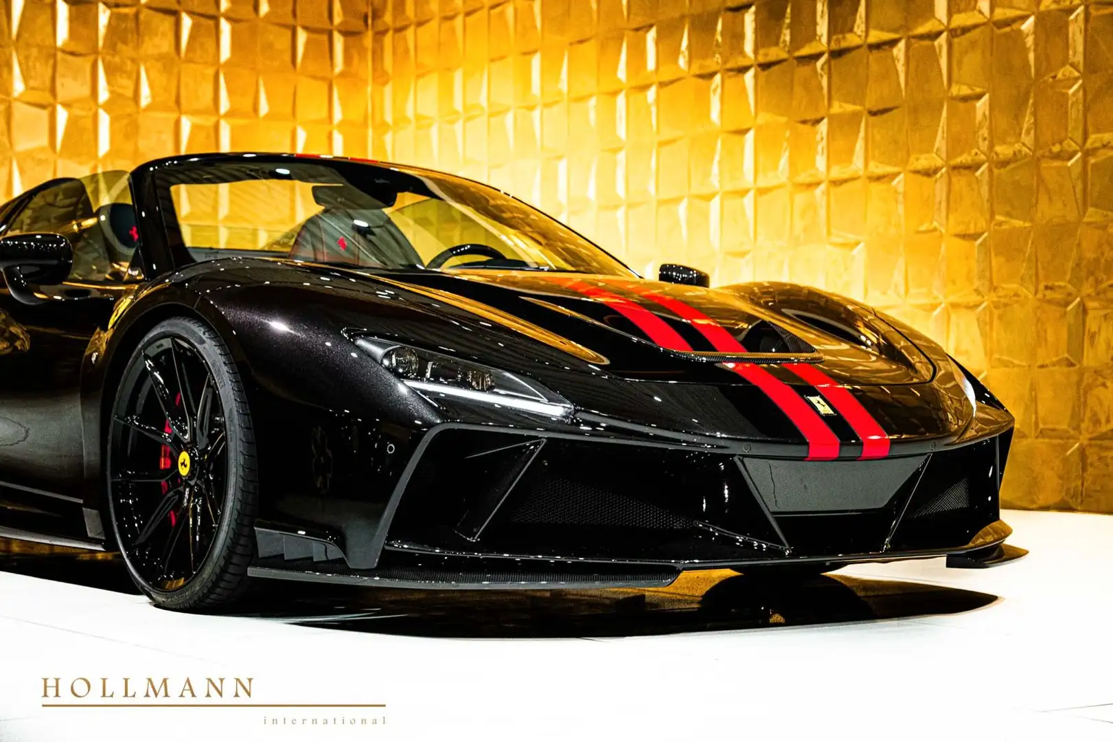 Ferrari F8 Spider BY NOVITEC N LARGO 1 of 15 Schwarz - 2
