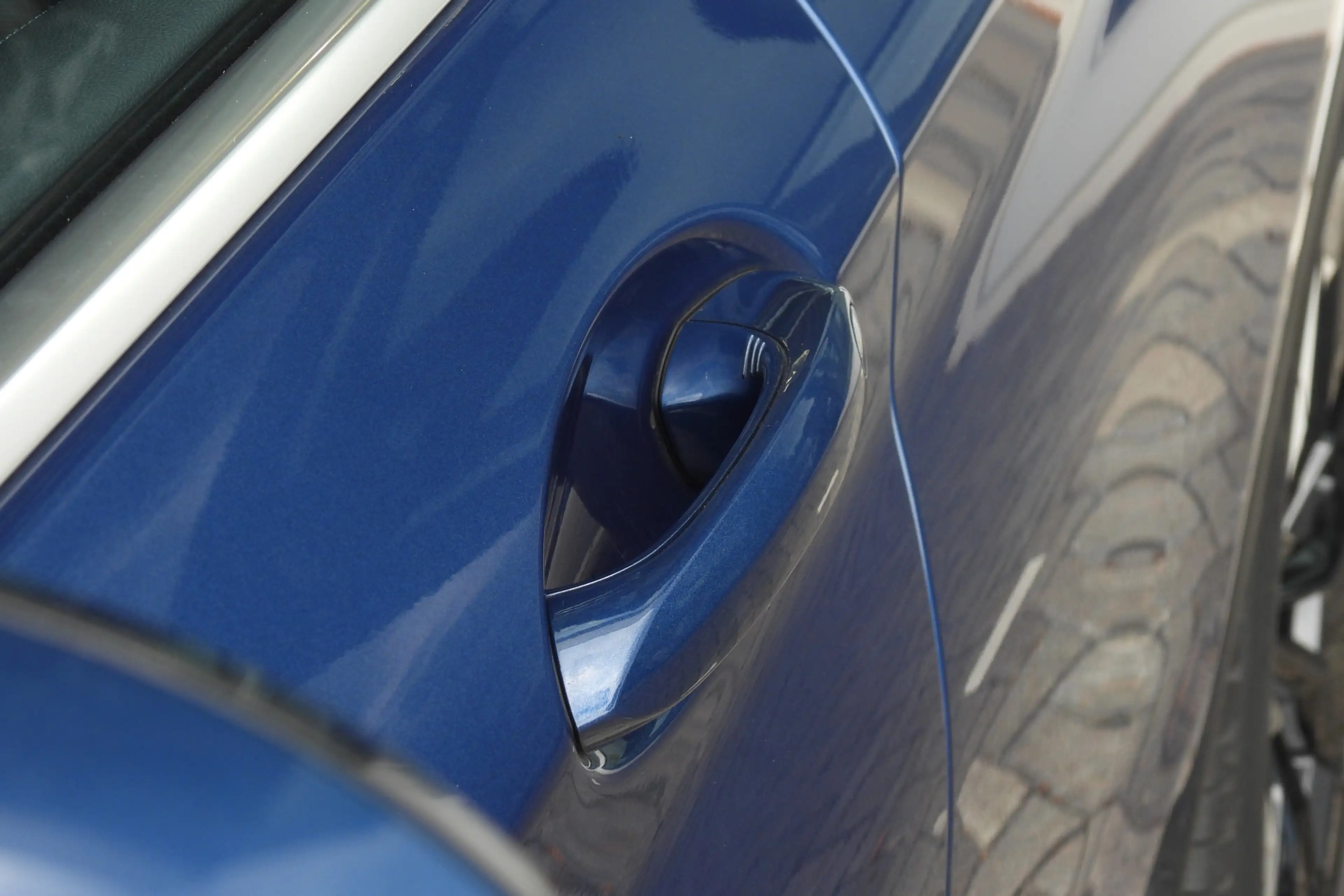 BMW iX3 High Executive / Sportstoelen / Head-Up / Adaptiev — photo 7