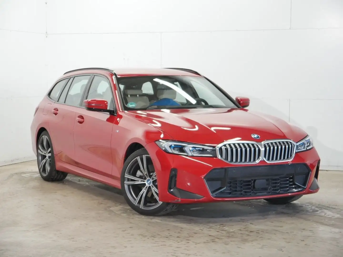 BMW 330 e Tour. M-Sport ACC HuD KZU HiFi Kamera Rot - 2
