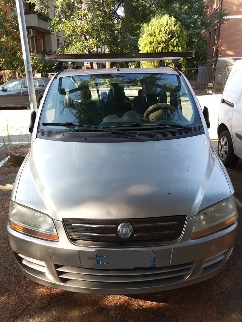 Fiat Multipla Multipla 1.6 16v SX bipower Gri - 1