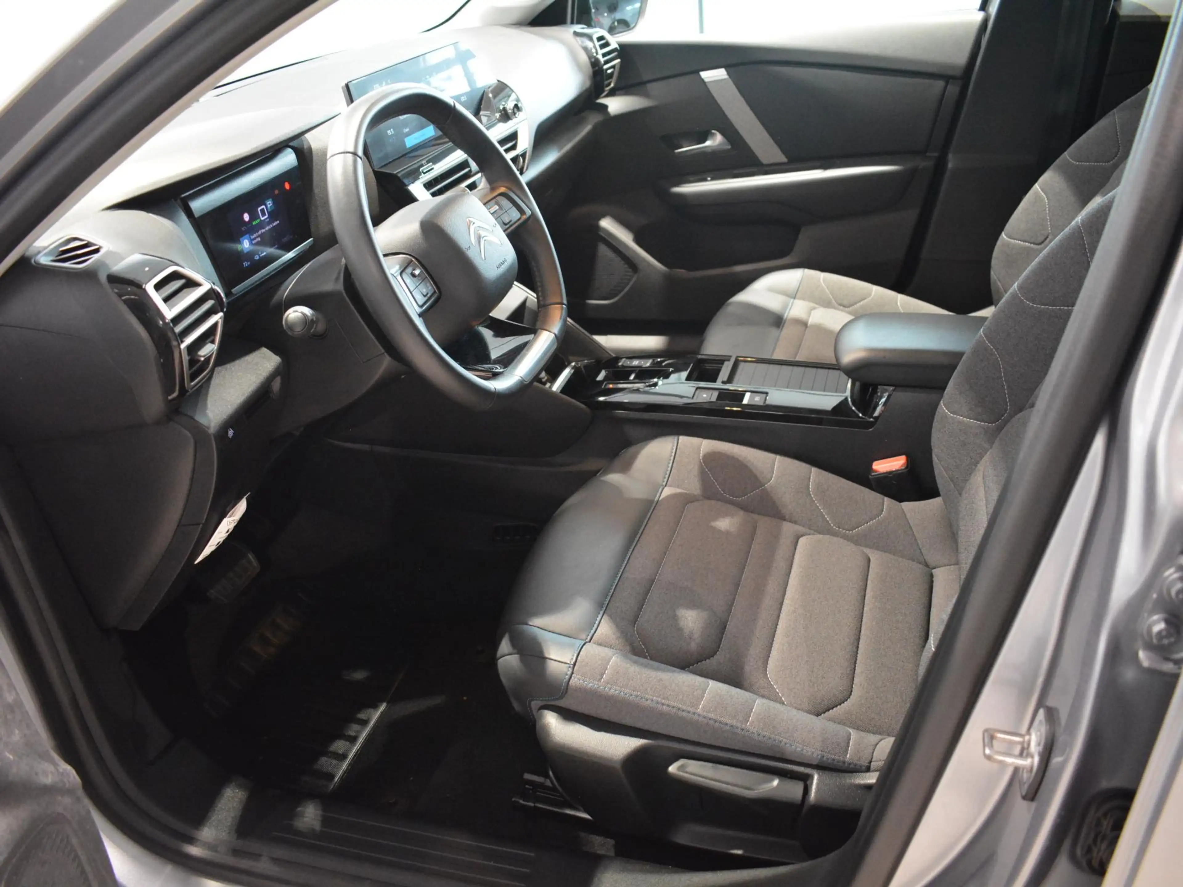 Citroen E-C4 Electric You 50 kWh | Ambiance Urban Grey Comfort Seats | A — photo 6