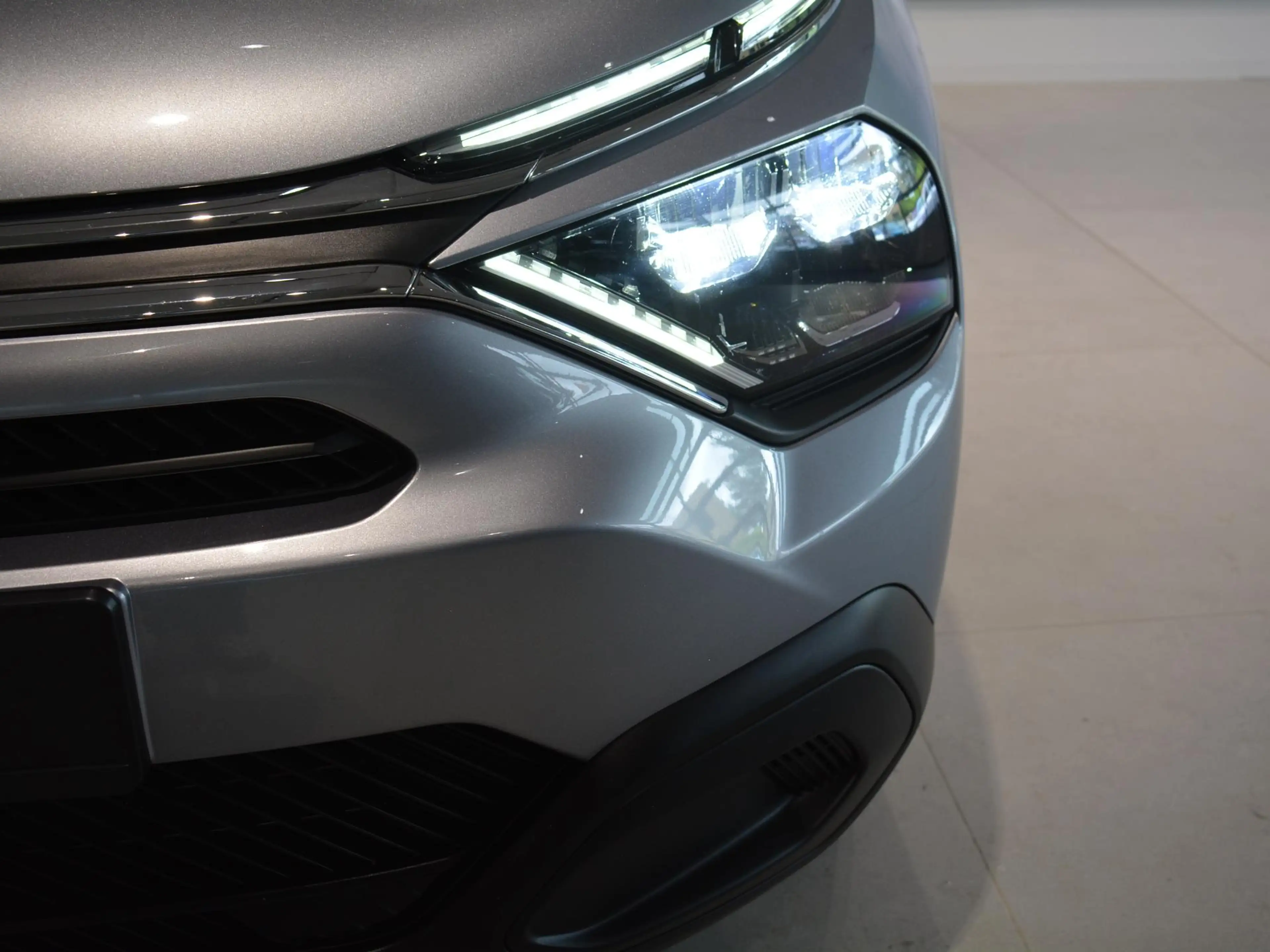 Citroen E-C4 Electric You 50 kWh | Ambiance Urban Grey Comfort Seats | A — photo 13