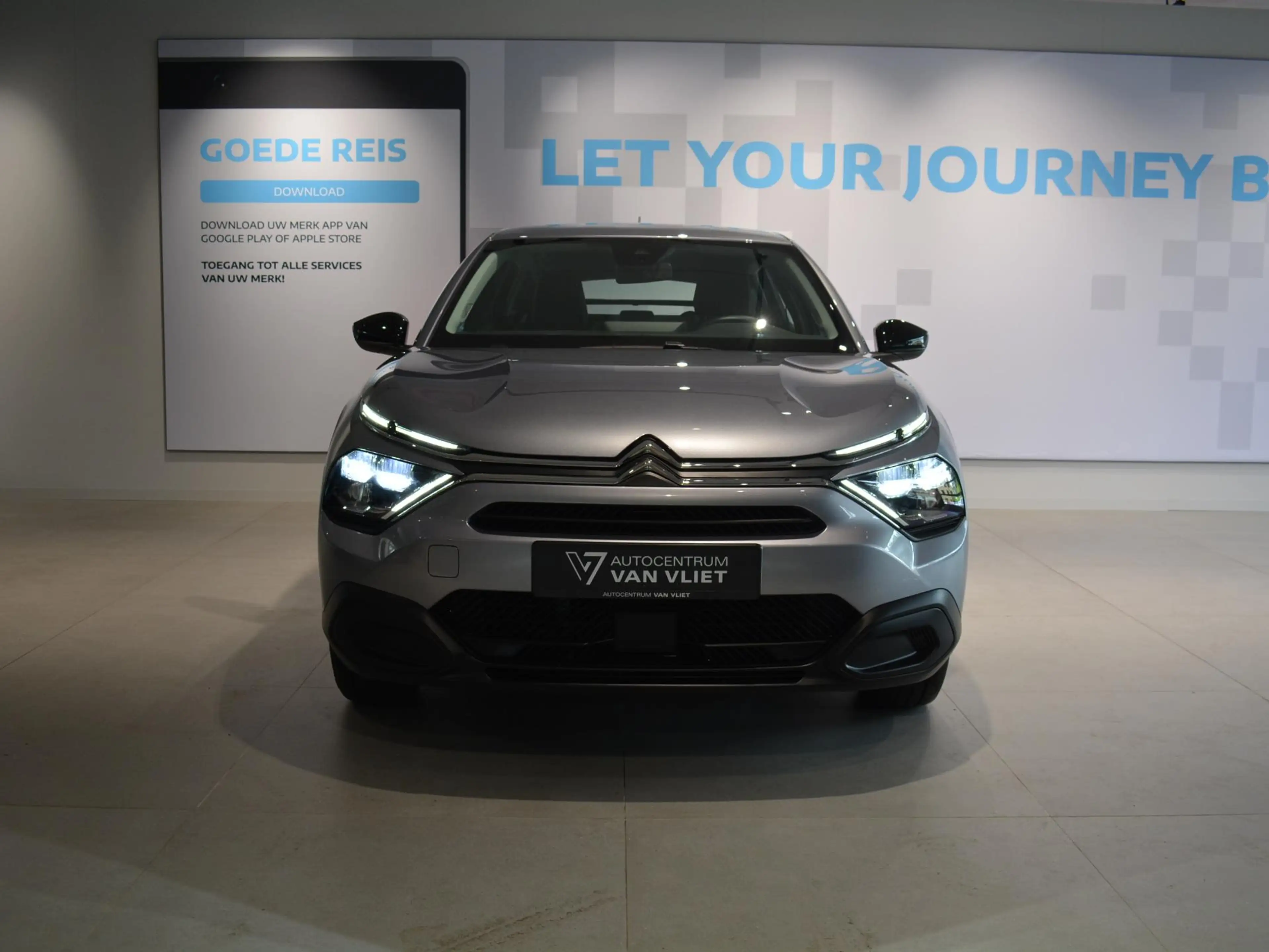 Citroen E-C4 Electric You 50 kWh | Ambiance Urban Grey Comfort Seats | A — photo 11