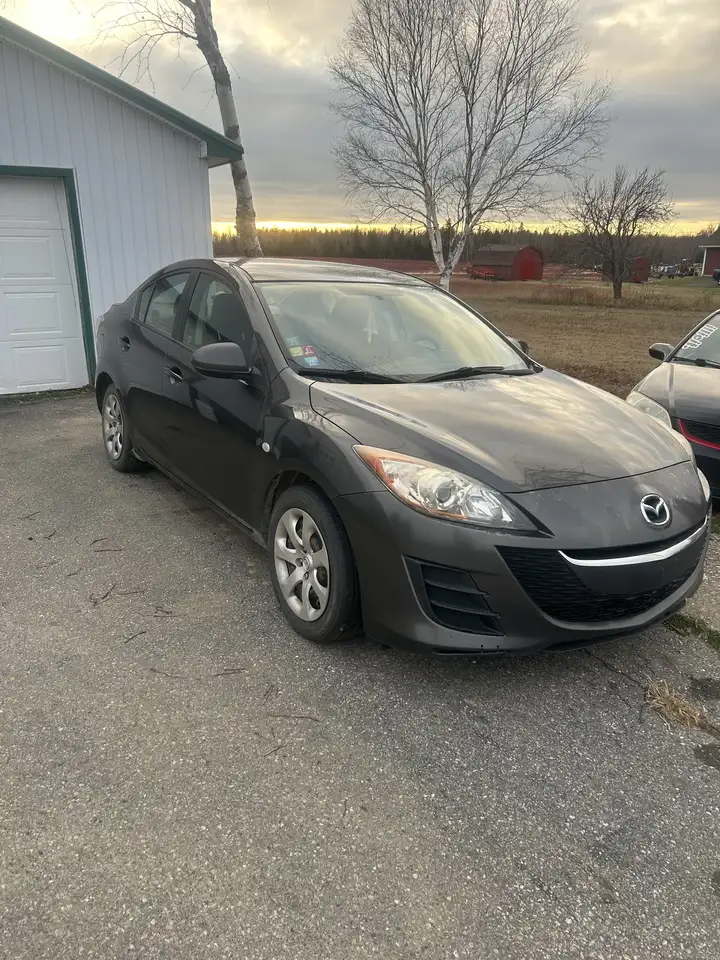 Mazda 3 снимка Mazda 3