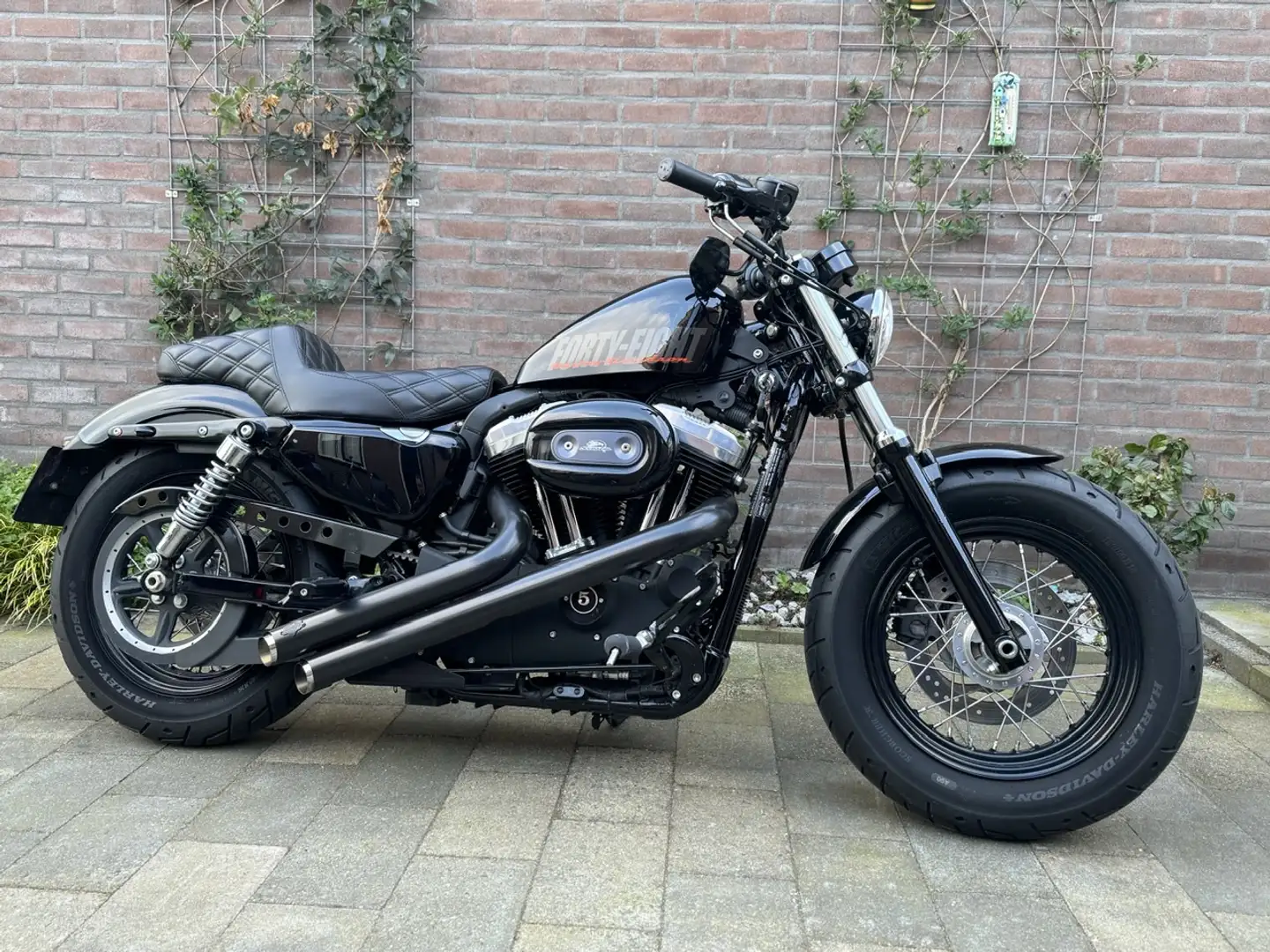 Harley-Davidson Sportster Forty Eight XL1200X forty eight 2012 Zwart - 1
