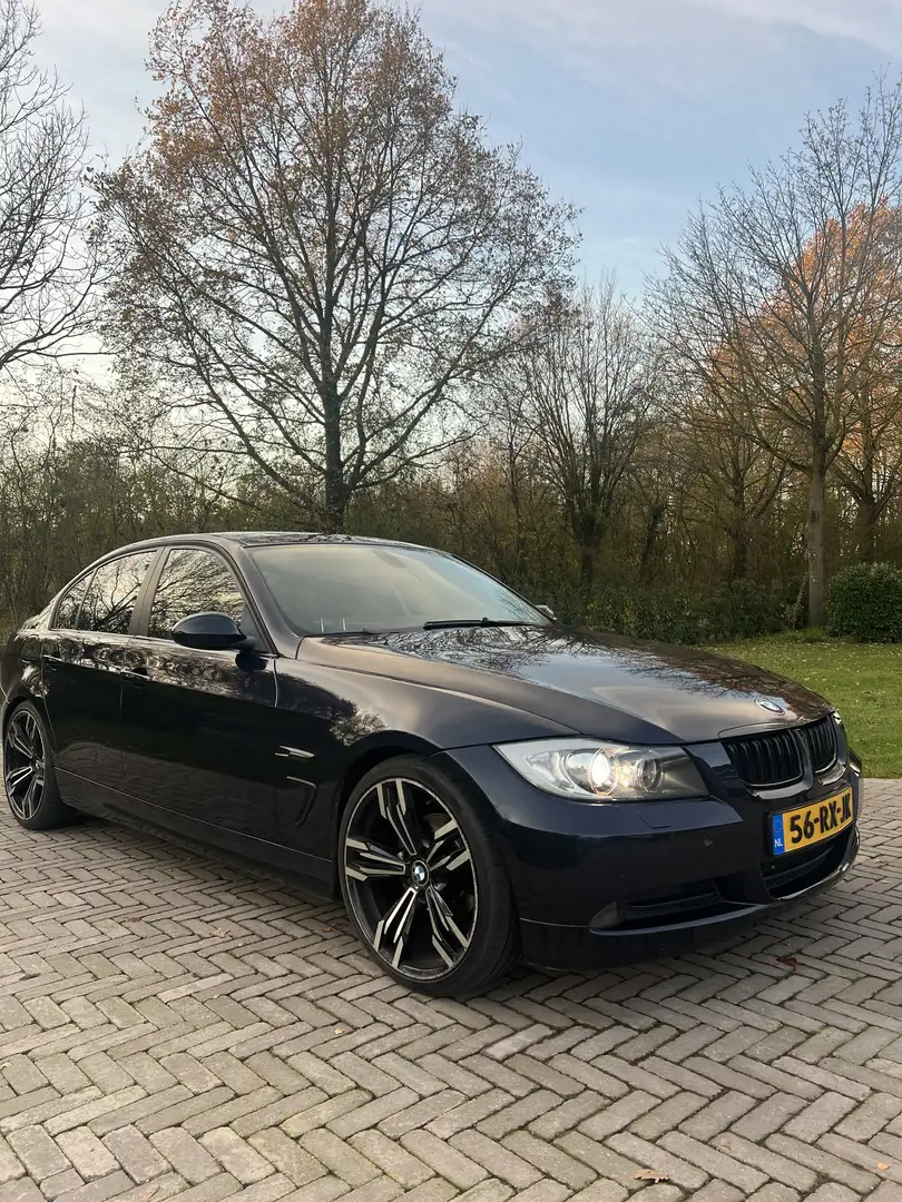 BMW 320 BMW 320i dynamic executive - 1