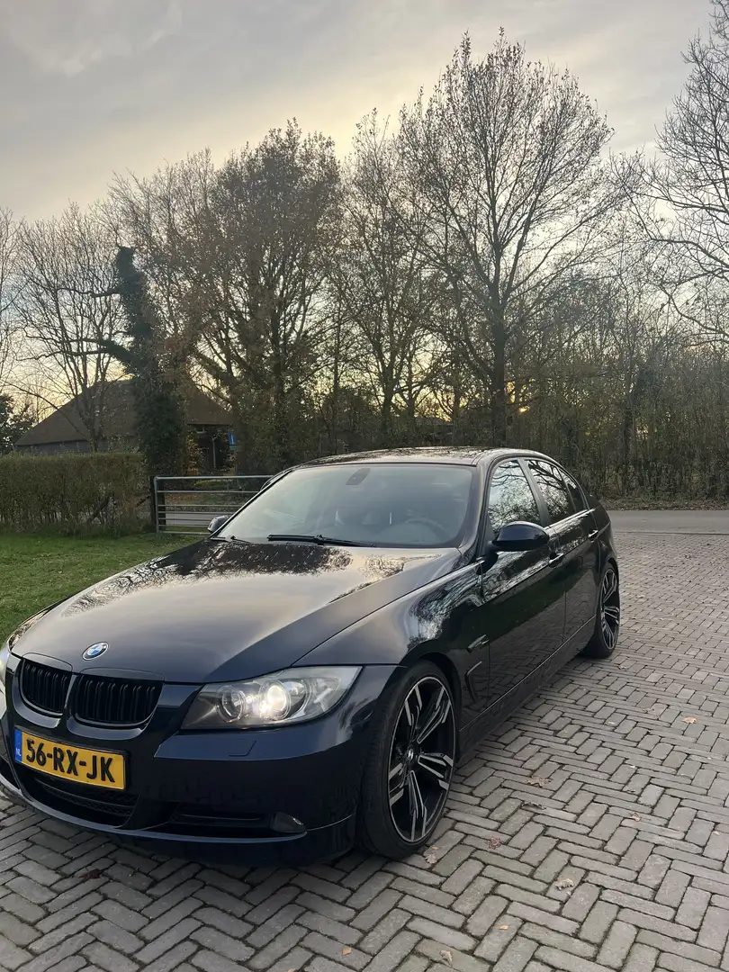 BMW 320 BMW 320i dynamic executive - 2