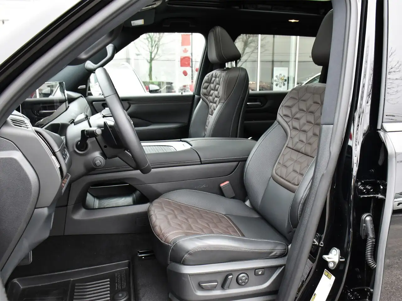 Nissan Armada снимка Nissan Armada