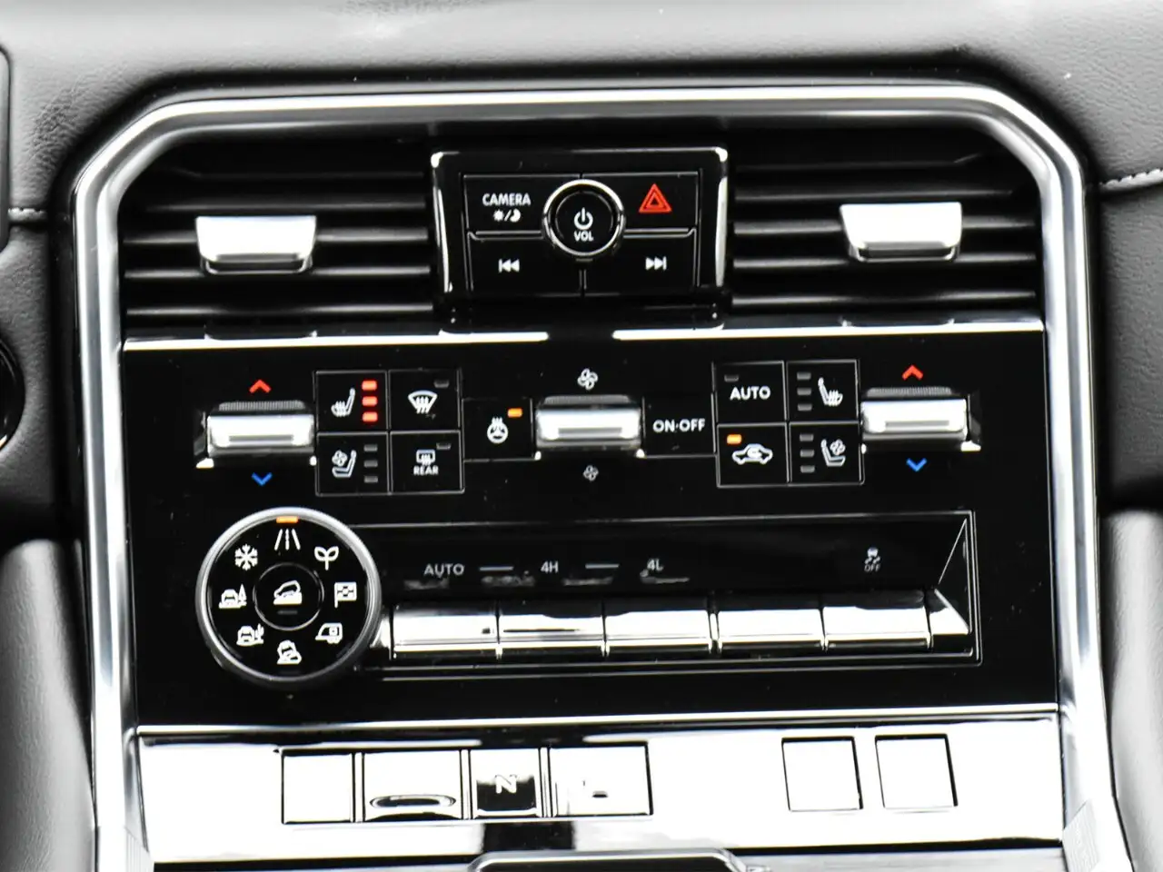 Nissan Armada снимка Nissan Armada