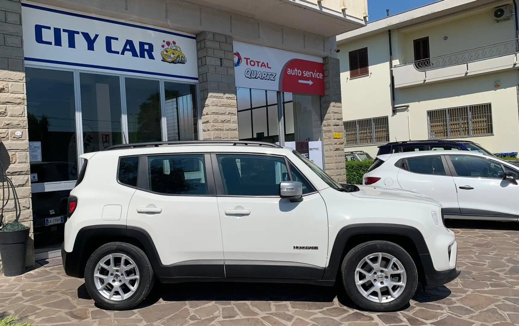 Jeep Renegade 1.5 turbo t4 mhev Limited 2wd 130cv dct Bianco - 2