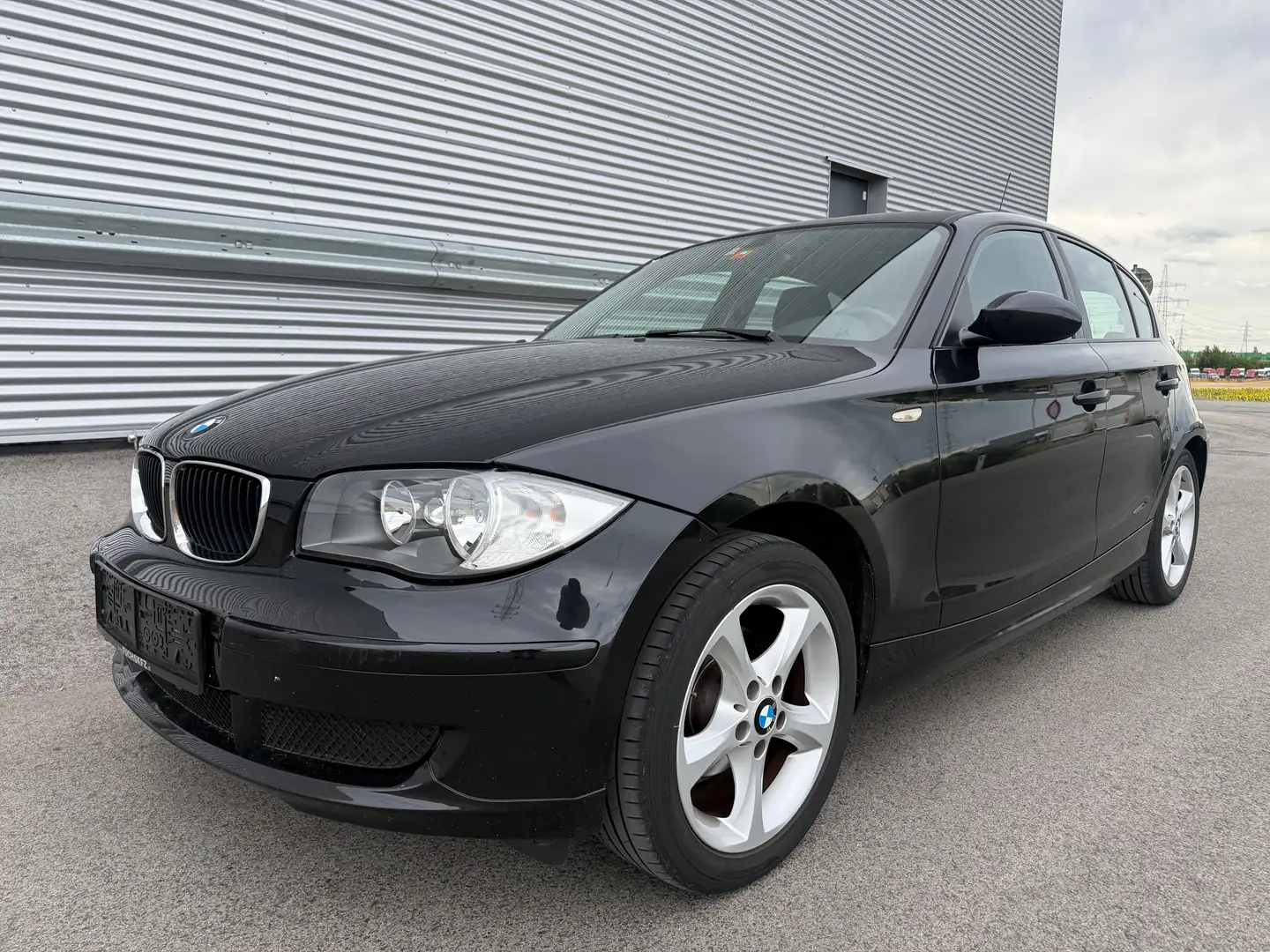 BMW 116 i Österreich-Paket ID:142 Schwarz - 2