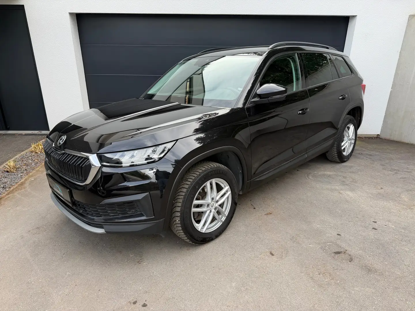 Skoda Kodiaq Ambition*4x4*DSG*LED*NAVI*SHZ*PDC*RFK*8-fach*uvm Schwarz - 2