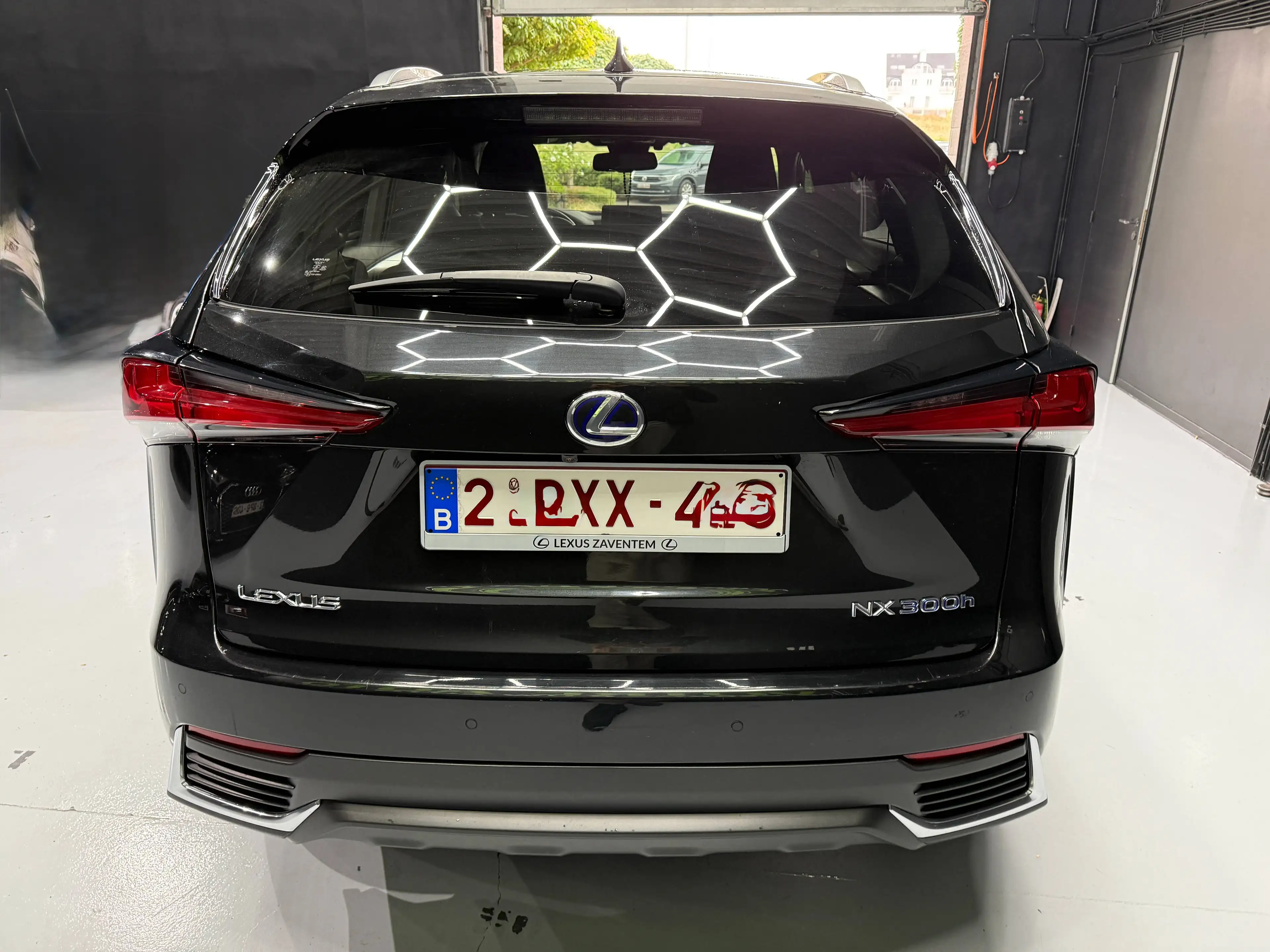 Lexus NX 300h NX 300h 2.5i AWD Black Line GARANTIE — photo 6