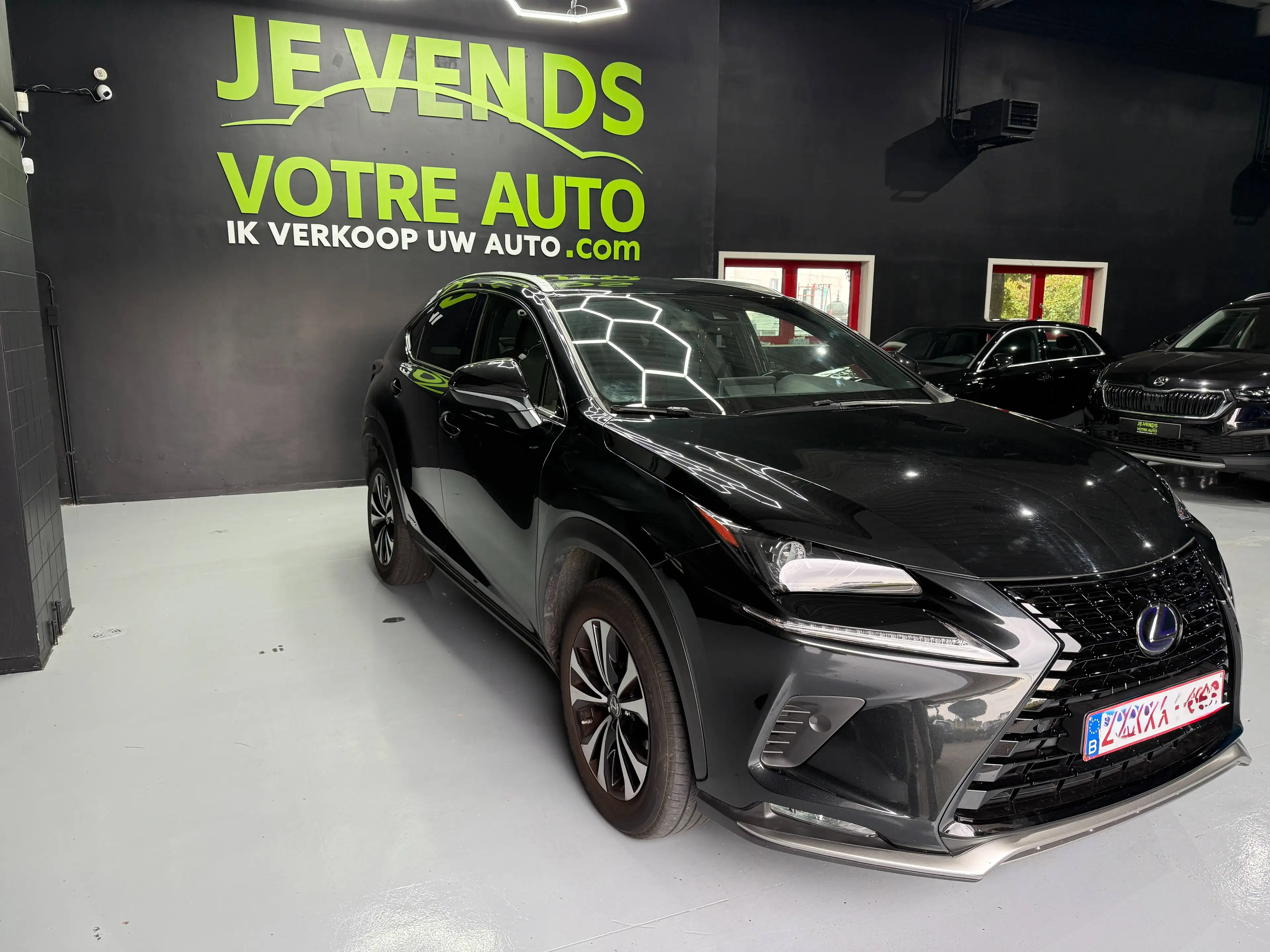 Lexus NX 300h NX 300h 2.5i AWD Black Line GARANTIE