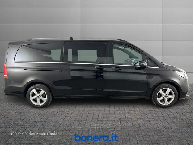 Mercedes-Benz V-Class view 5