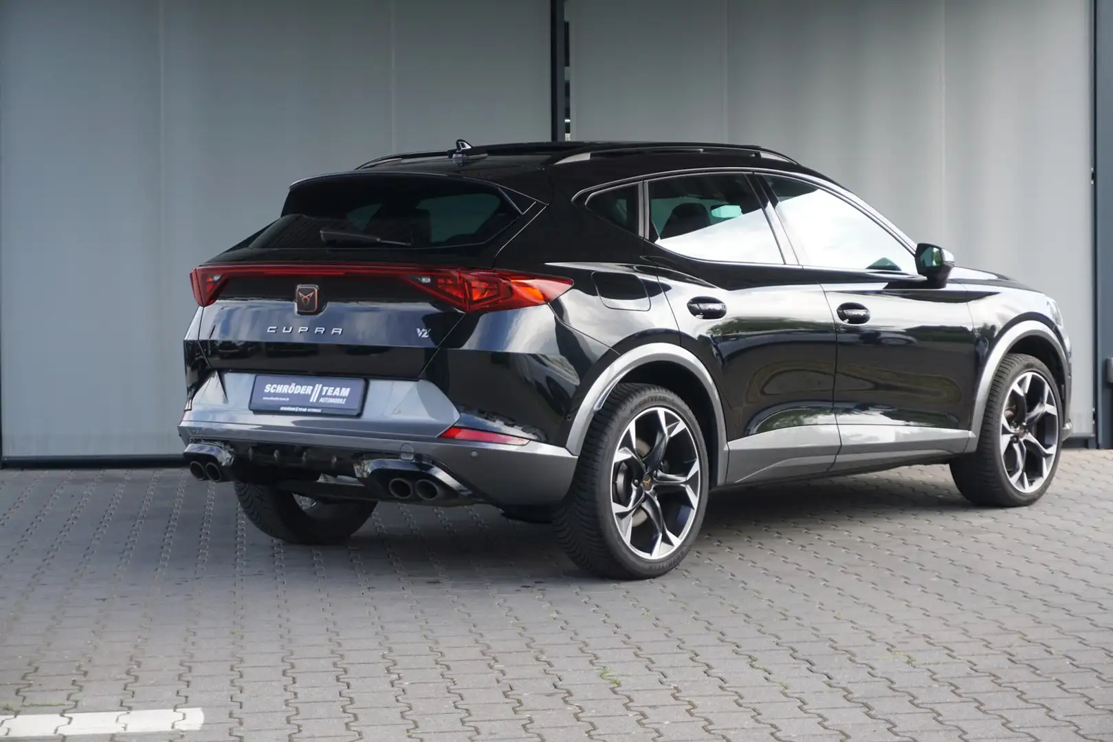 CUPRA Formentor 2.0 TSI 4D VZ Navi Pano Beats Noir - 2