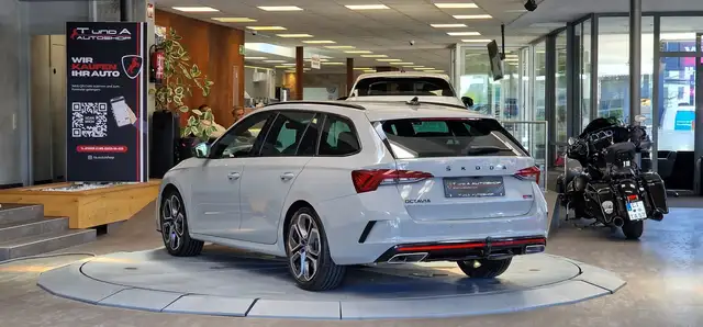 Skoda Octavia view 6