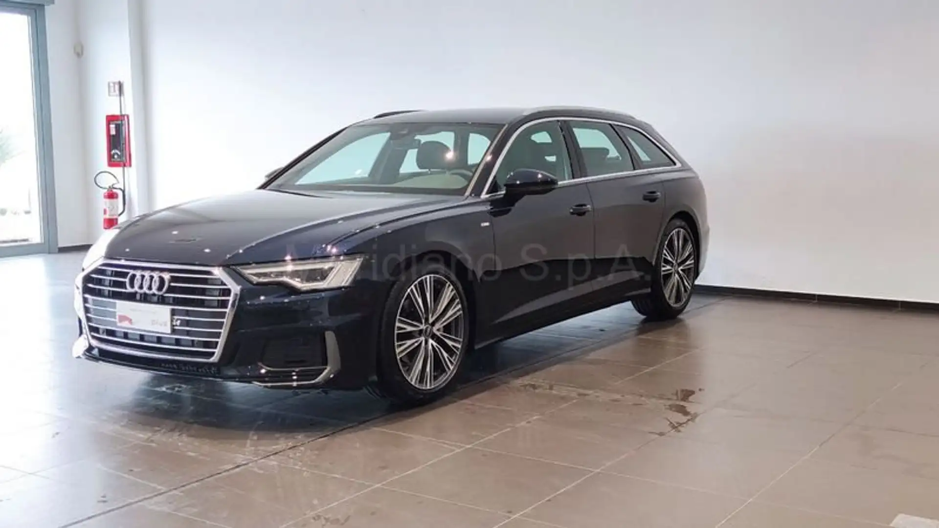 Audi A6 Avant 40 2.0 TDI S tronic Business Sport - 1