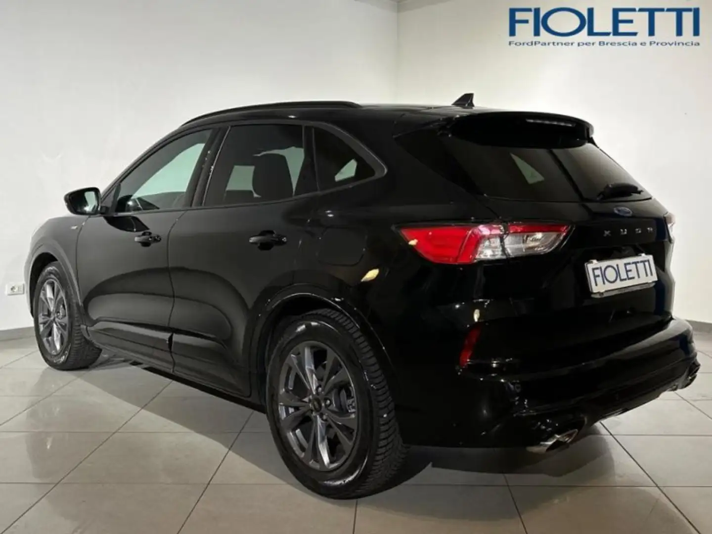Ford Kuga 3ª SERIE 2.5 FULL HYBRID 190 CV CVT 2WD ST-LINE Nero - 2