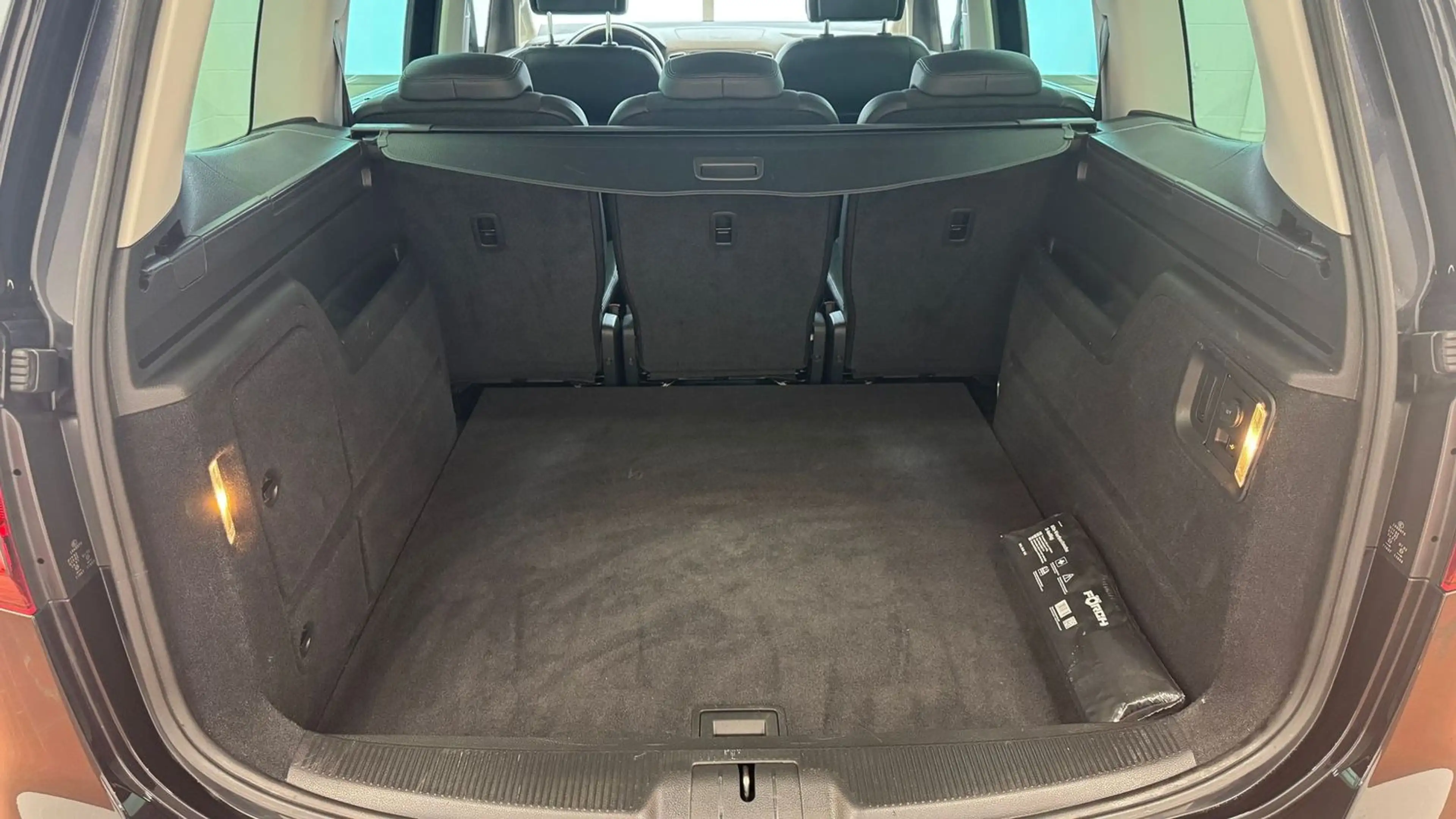 Volkswagen Sharan Highline DSG Bi-Xenon — photo 7