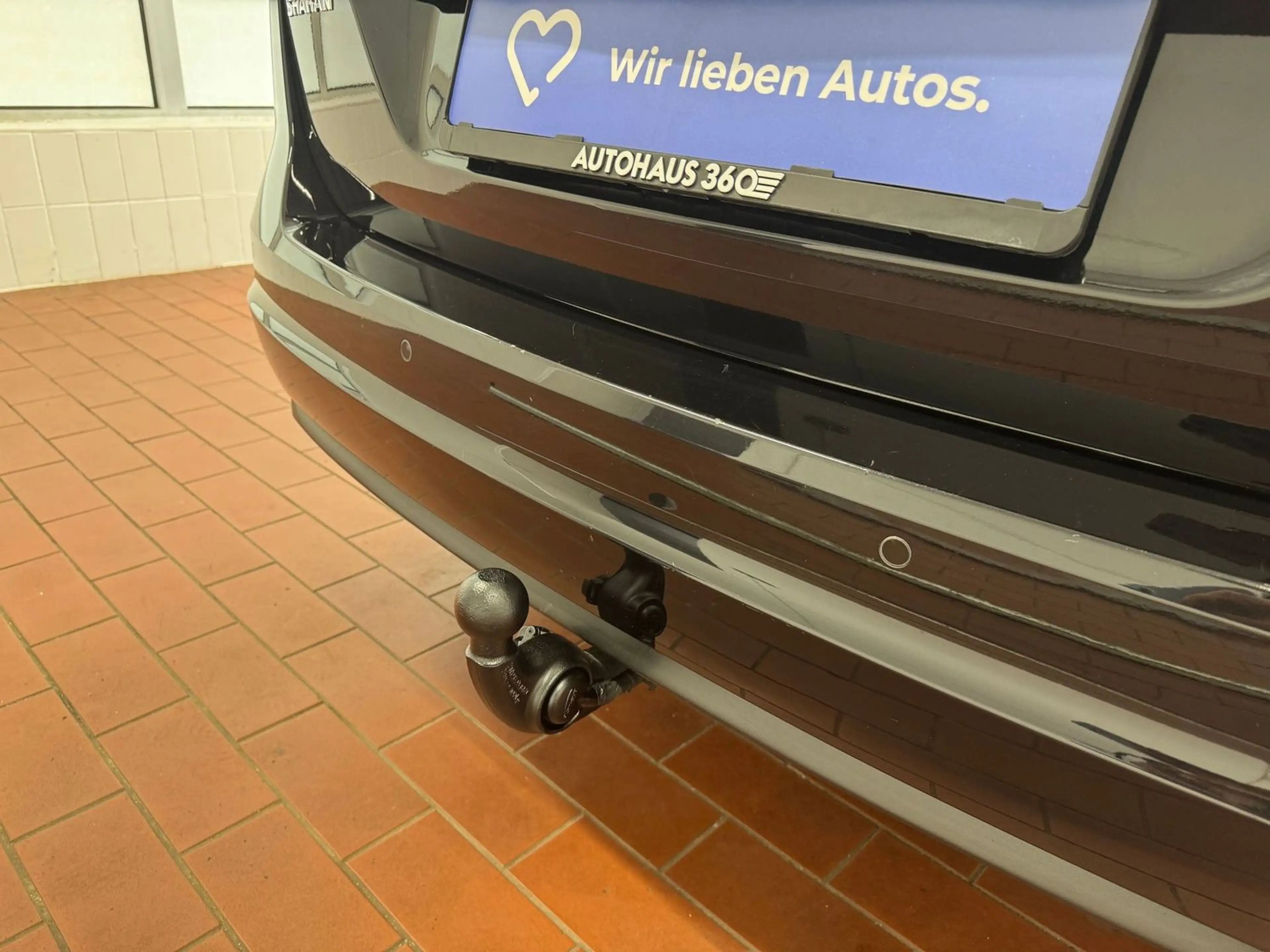 Volkswagen Sharan Highline DSG Bi-Xenon — photo 6