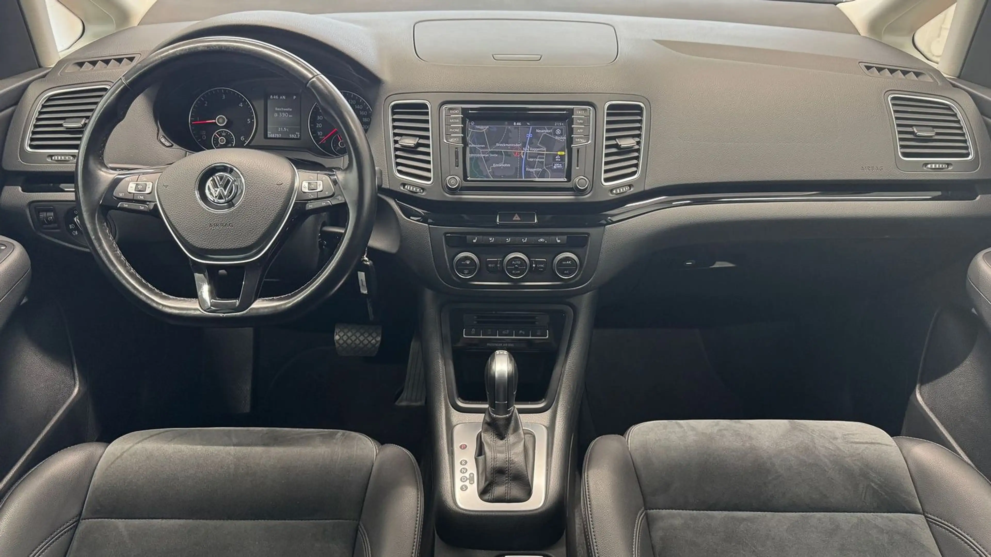 Volkswagen Sharan Highline DSG Bi-Xenon — photo 14