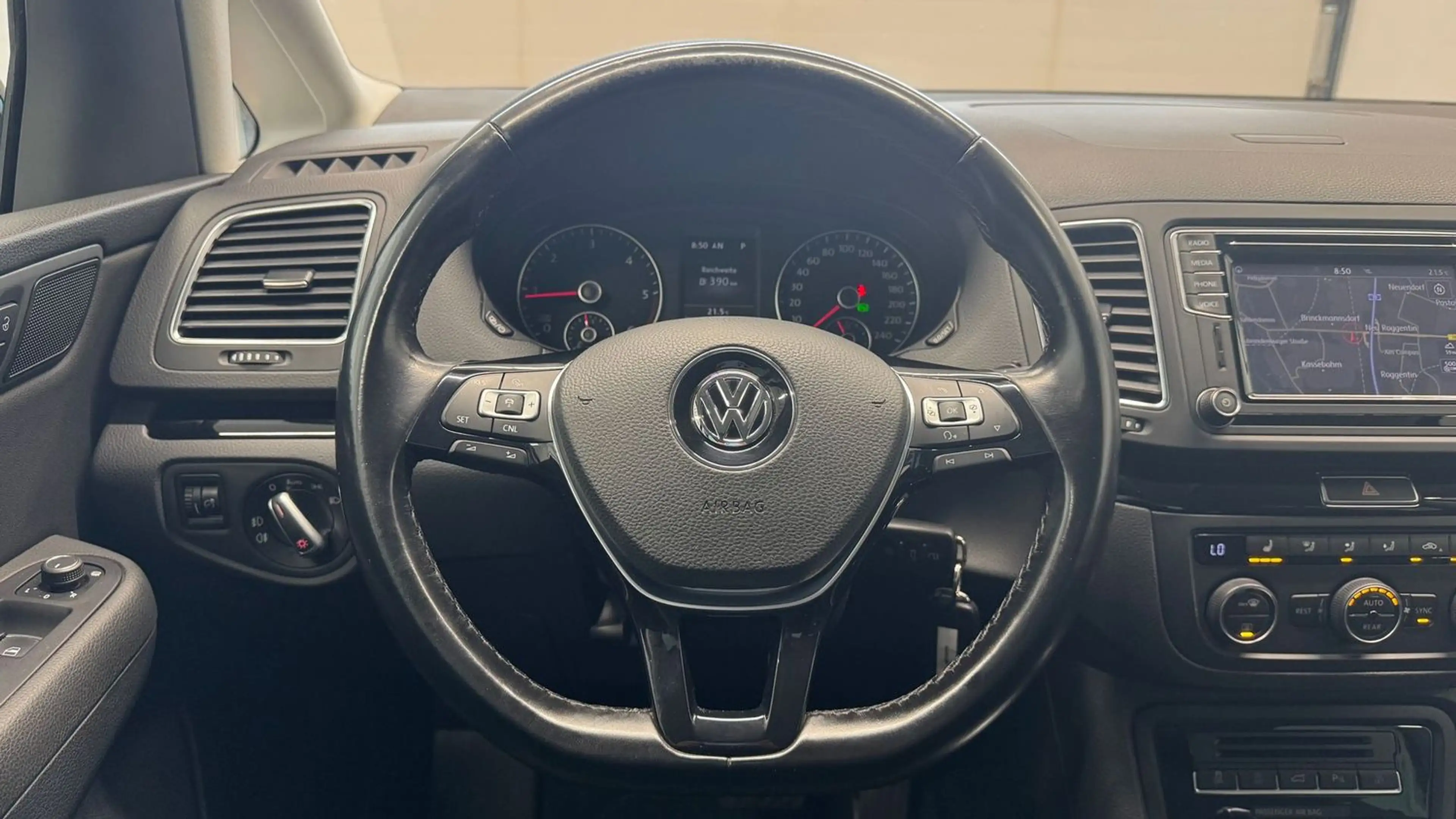 Volkswagen Sharan Highline DSG Bi-Xenon — photo 13