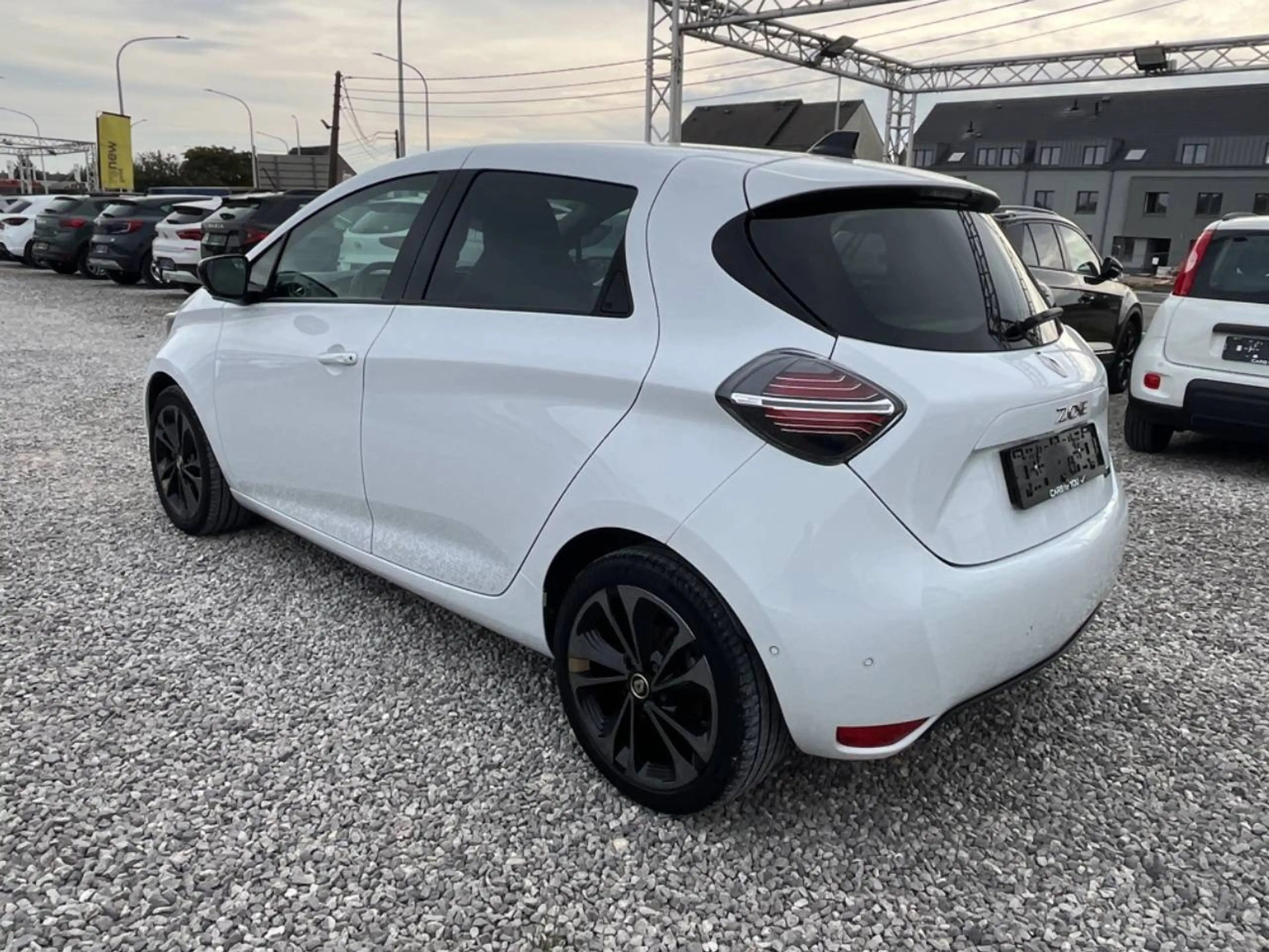 Renault ZOE 52 kWh R135 Iconic E.V.50 — photo 2