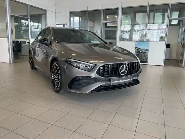 Mercedes-Benz A 35 AMG Mercedes-AMG A 35 4MATIC