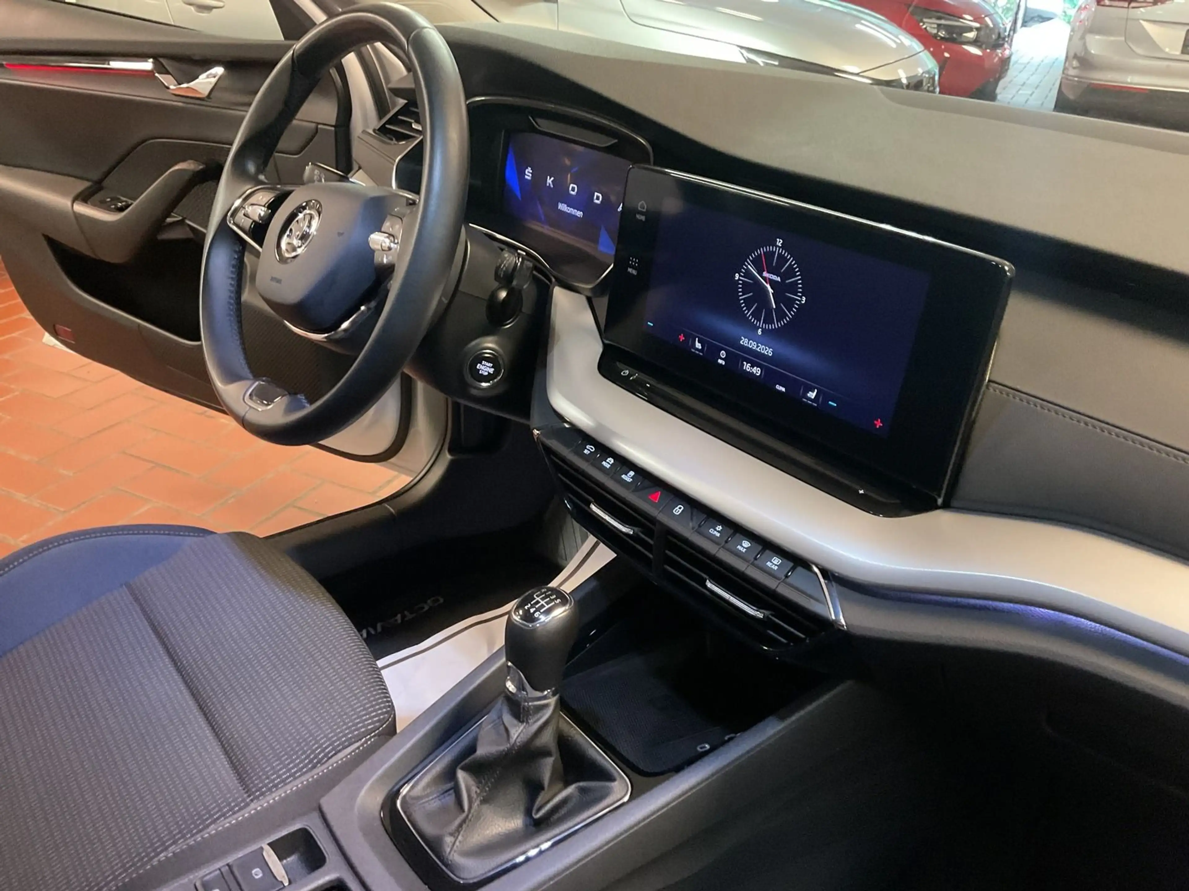 Skoda Octavia Combi 2.0 TDI Ambition LED,ACC,PDC — photo 14