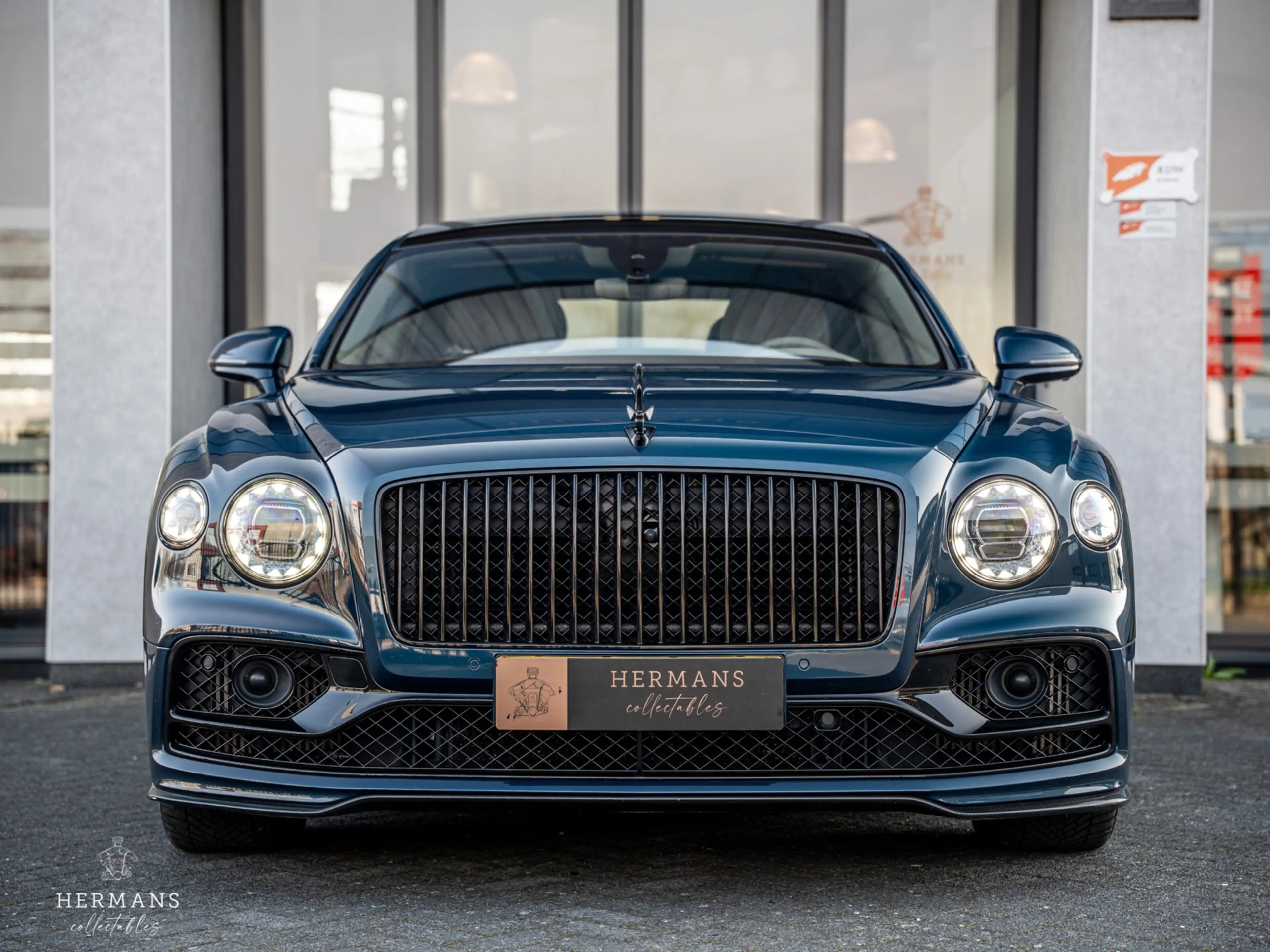 Bentley Flying Spur 4.0 V8 1st Edition / Mulliner / Blackline / Carbon — photo 3