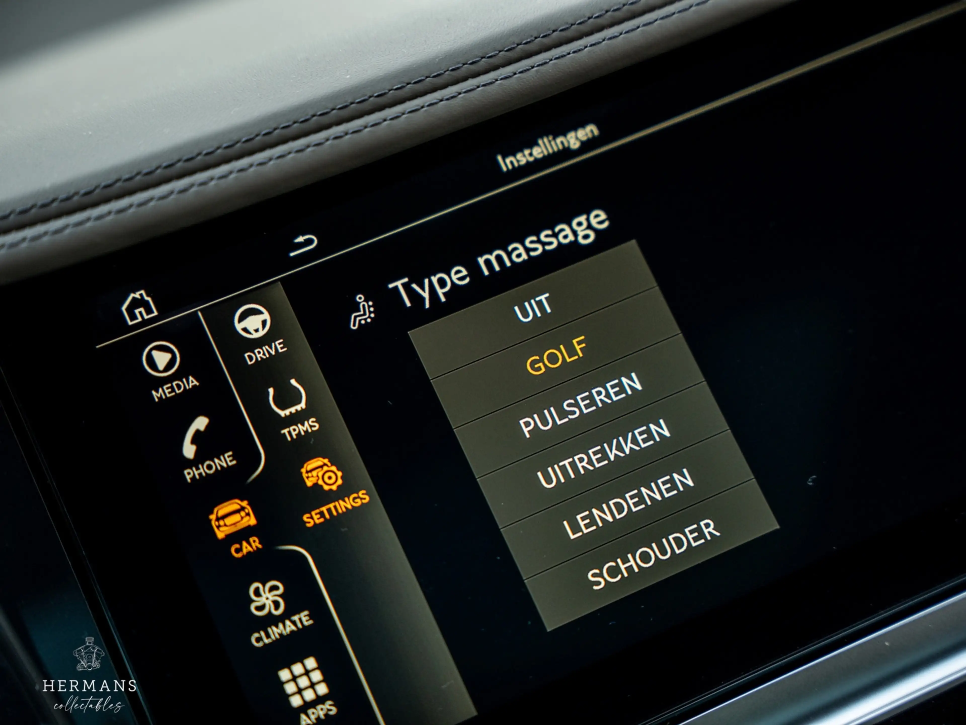 Bentley Flying Spur 4.0 V8 1st Edition / Mulliner / Blackline / Carbon — photo 30