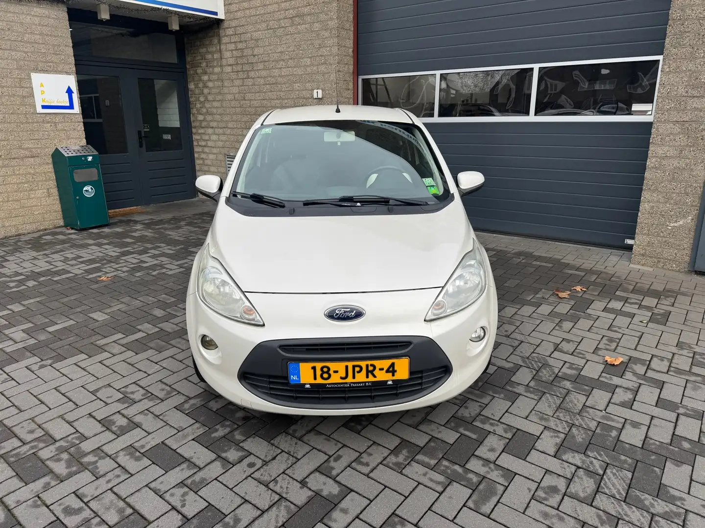 Ford Ka/Ka+ 1.2 Titanium Weiß - 2