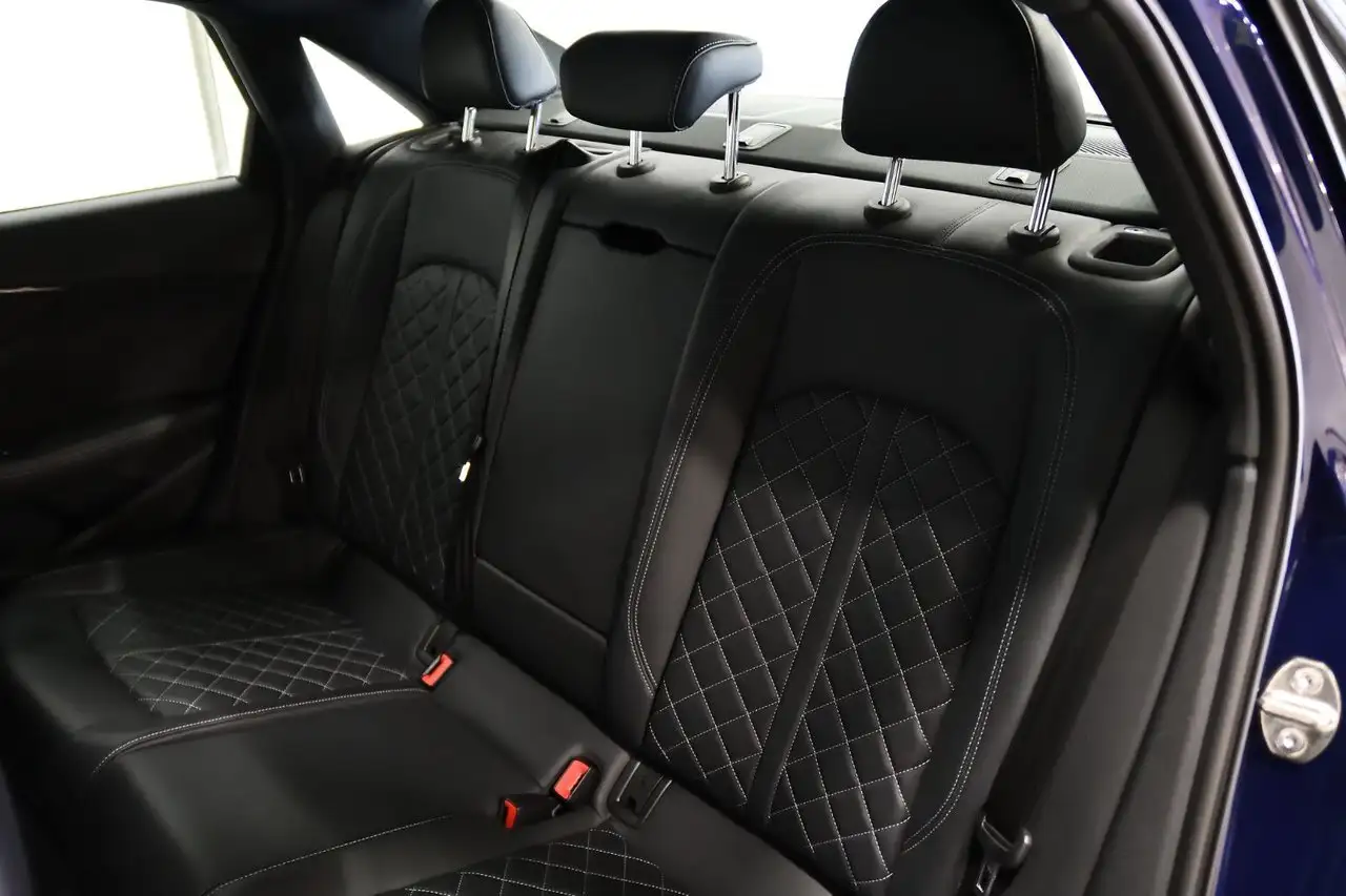 Audi S4 снимка Audi S4